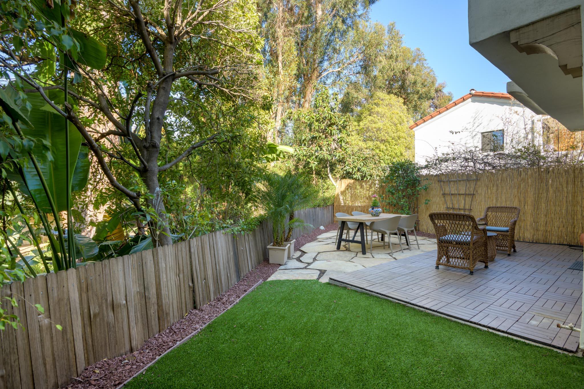 521 E Anapamu Street B3