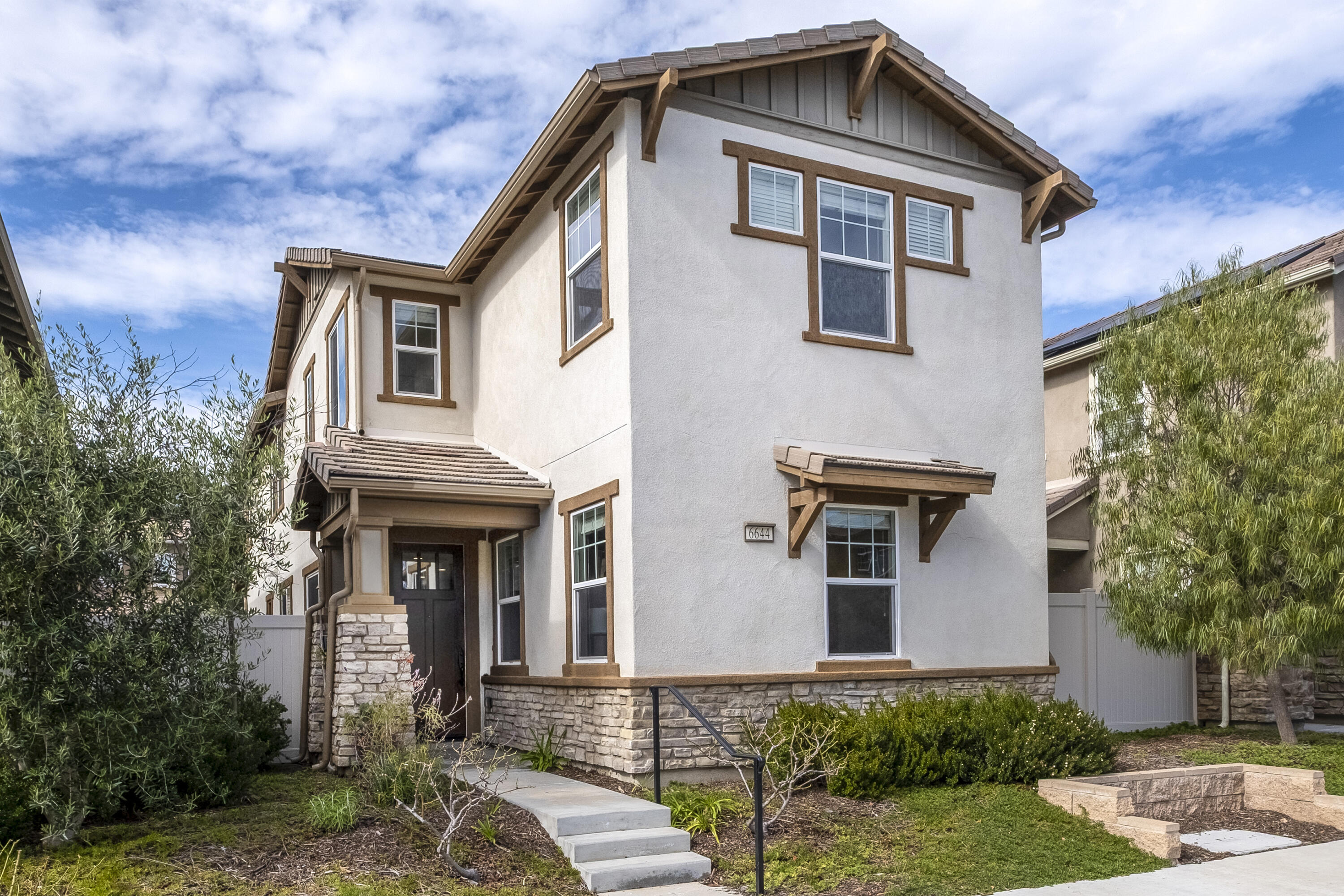 6644 Calle Koral