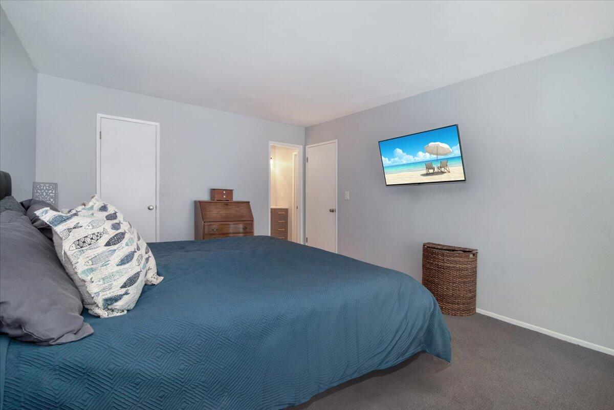 4716 Calle Reina