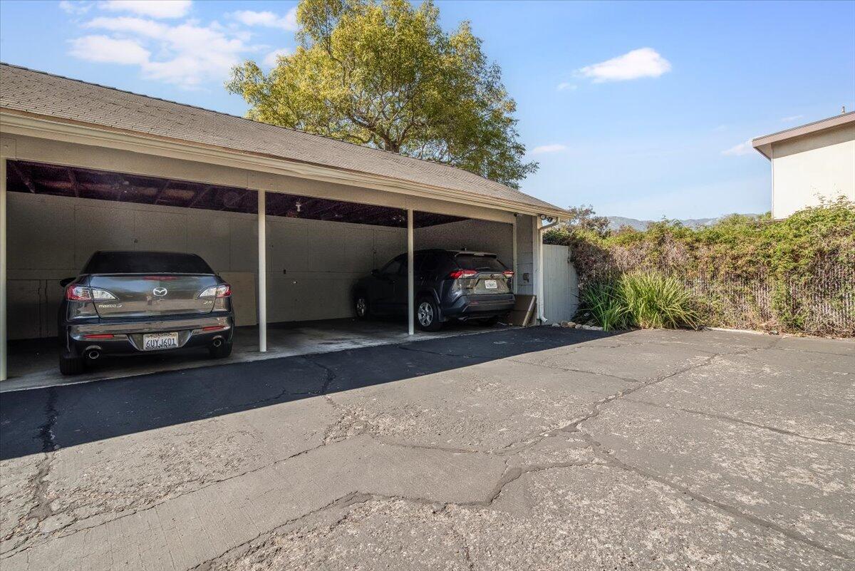 611 W Sola Street, 6