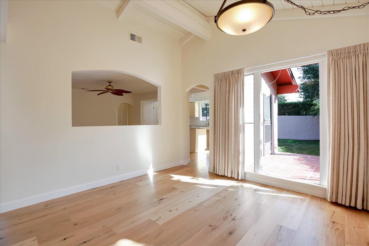 3731 Foothill Road