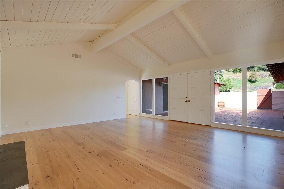 3731 Foothill Road