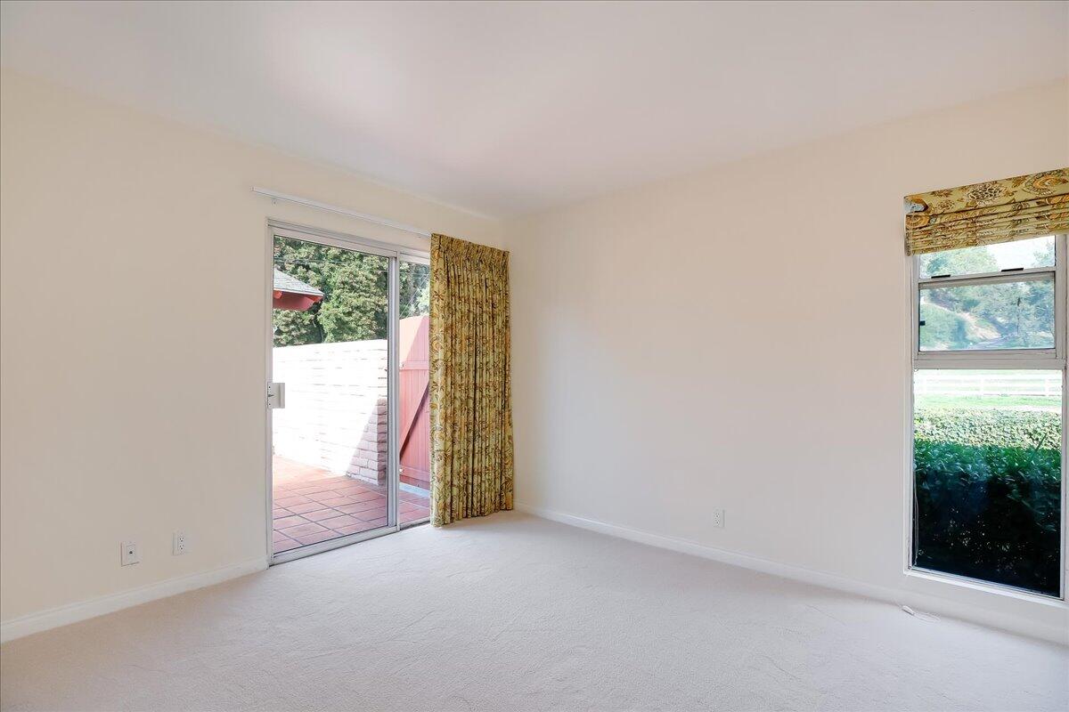 3731 Foothill Road
