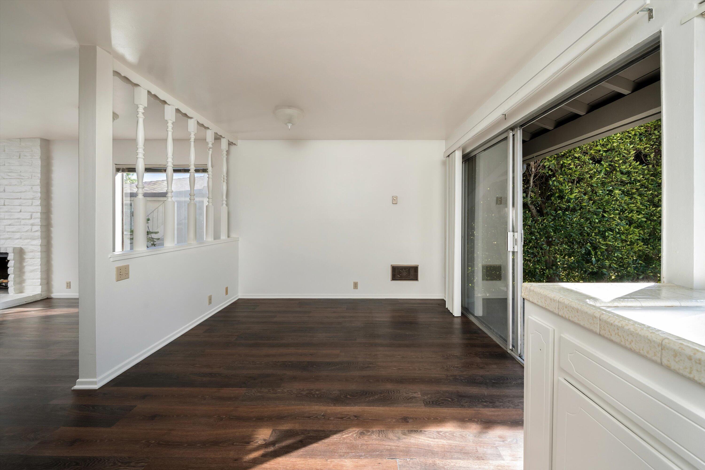 475 Linfield Place