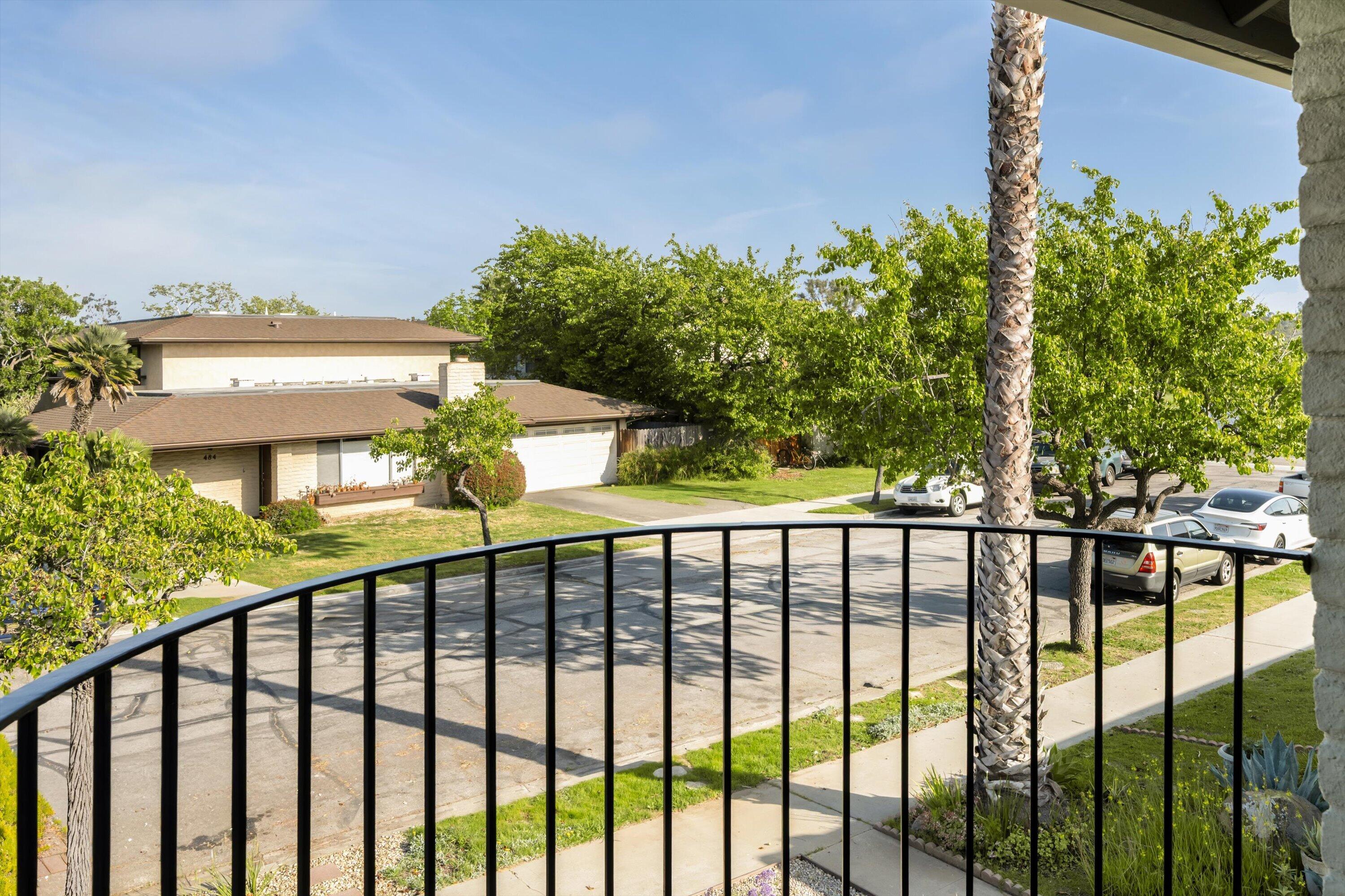475 Linfield Place