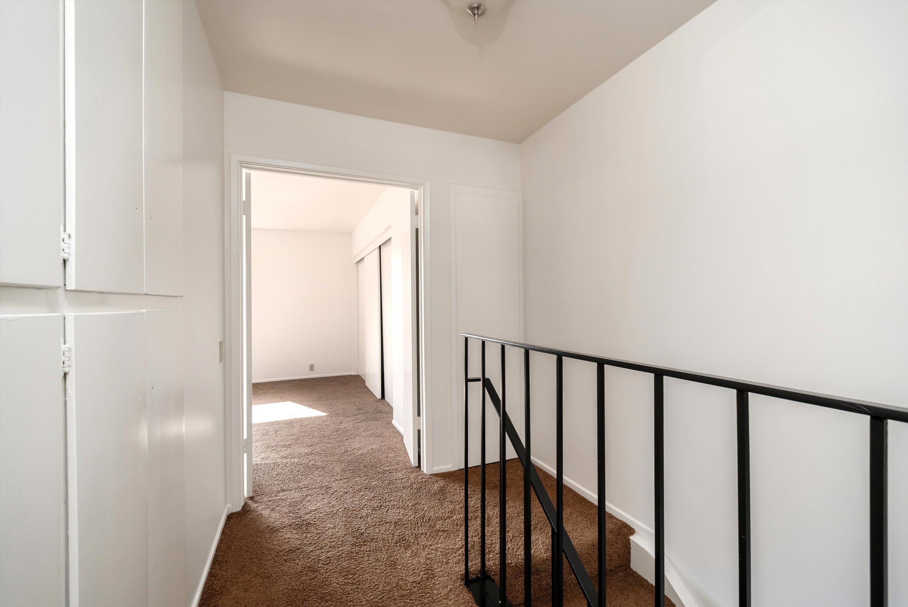 475 Linfield Place
