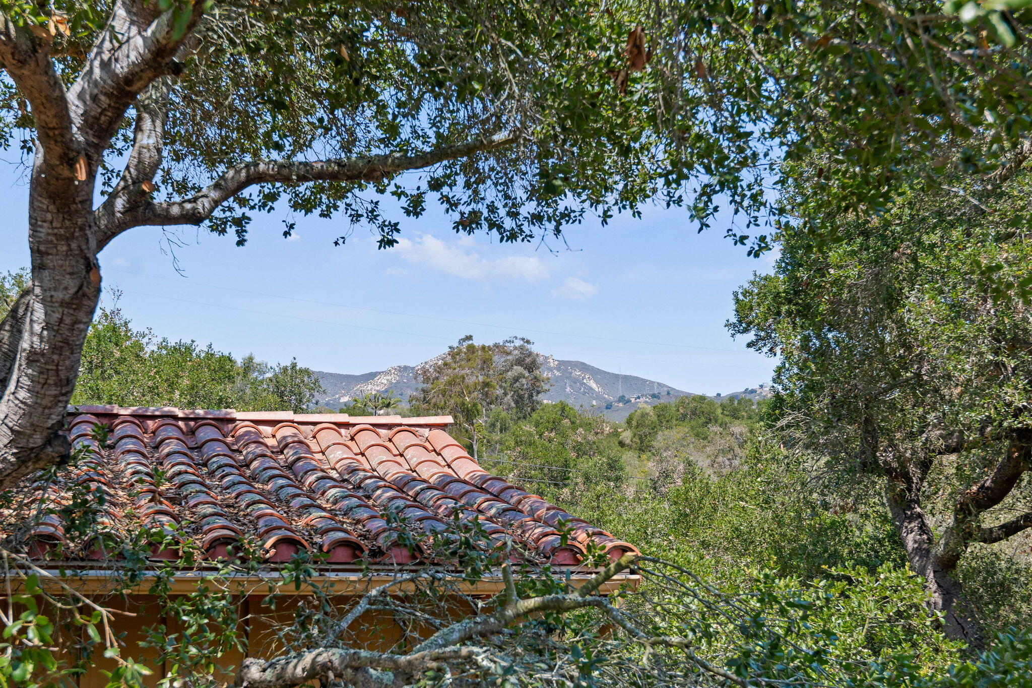 2016 Foothill Road