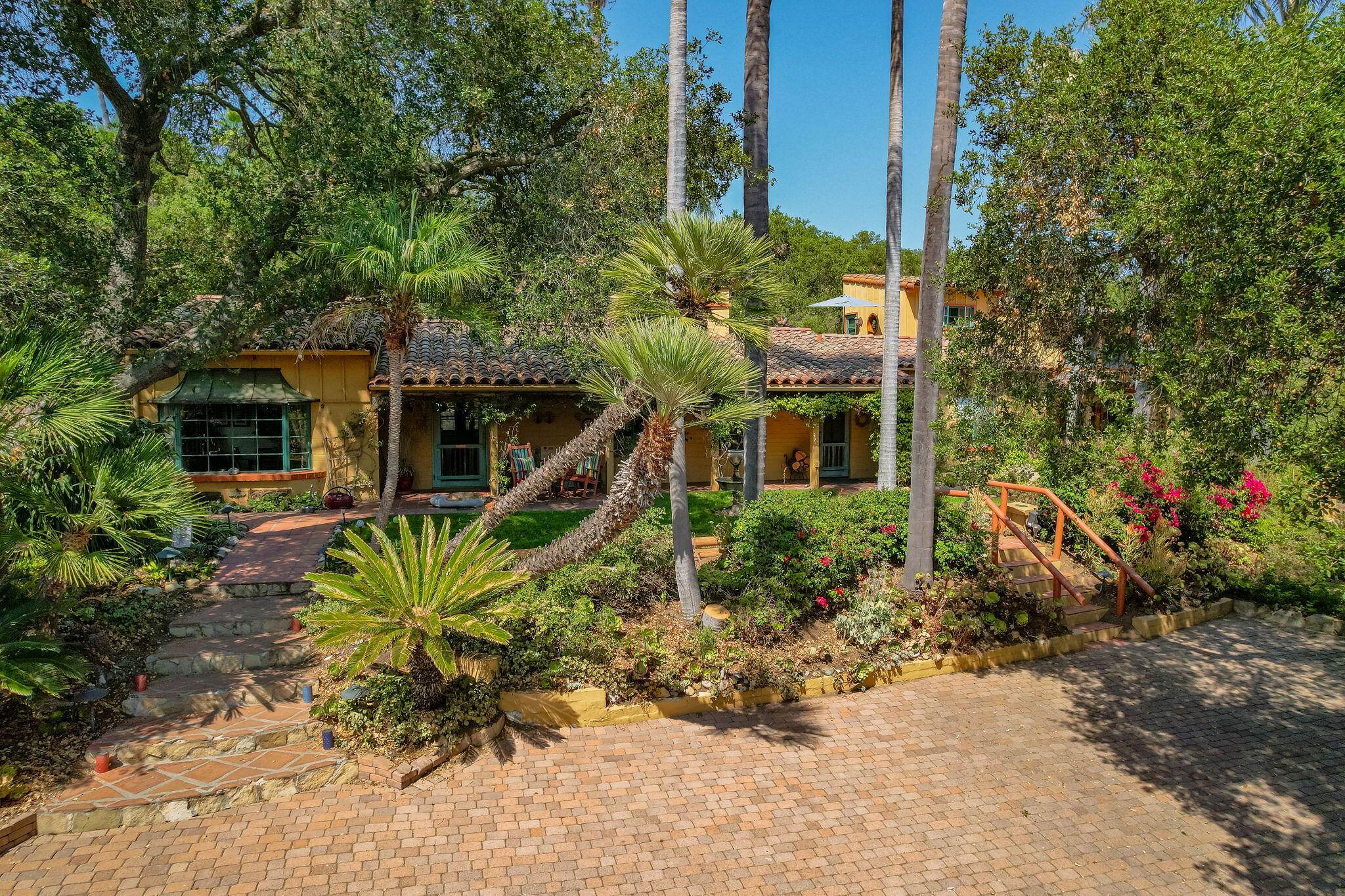 2016 Foothill Road