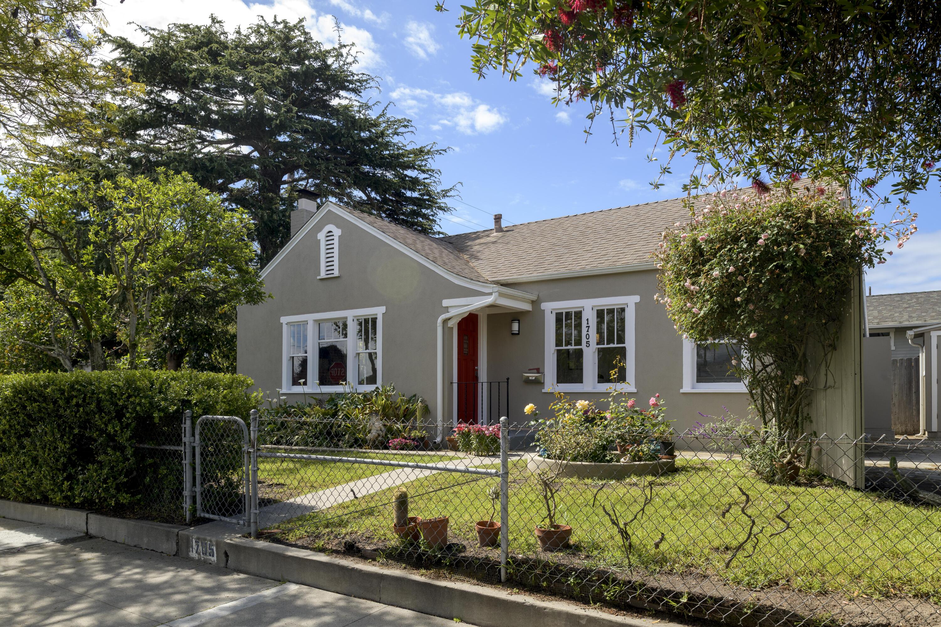 1705 Mountain Avenue