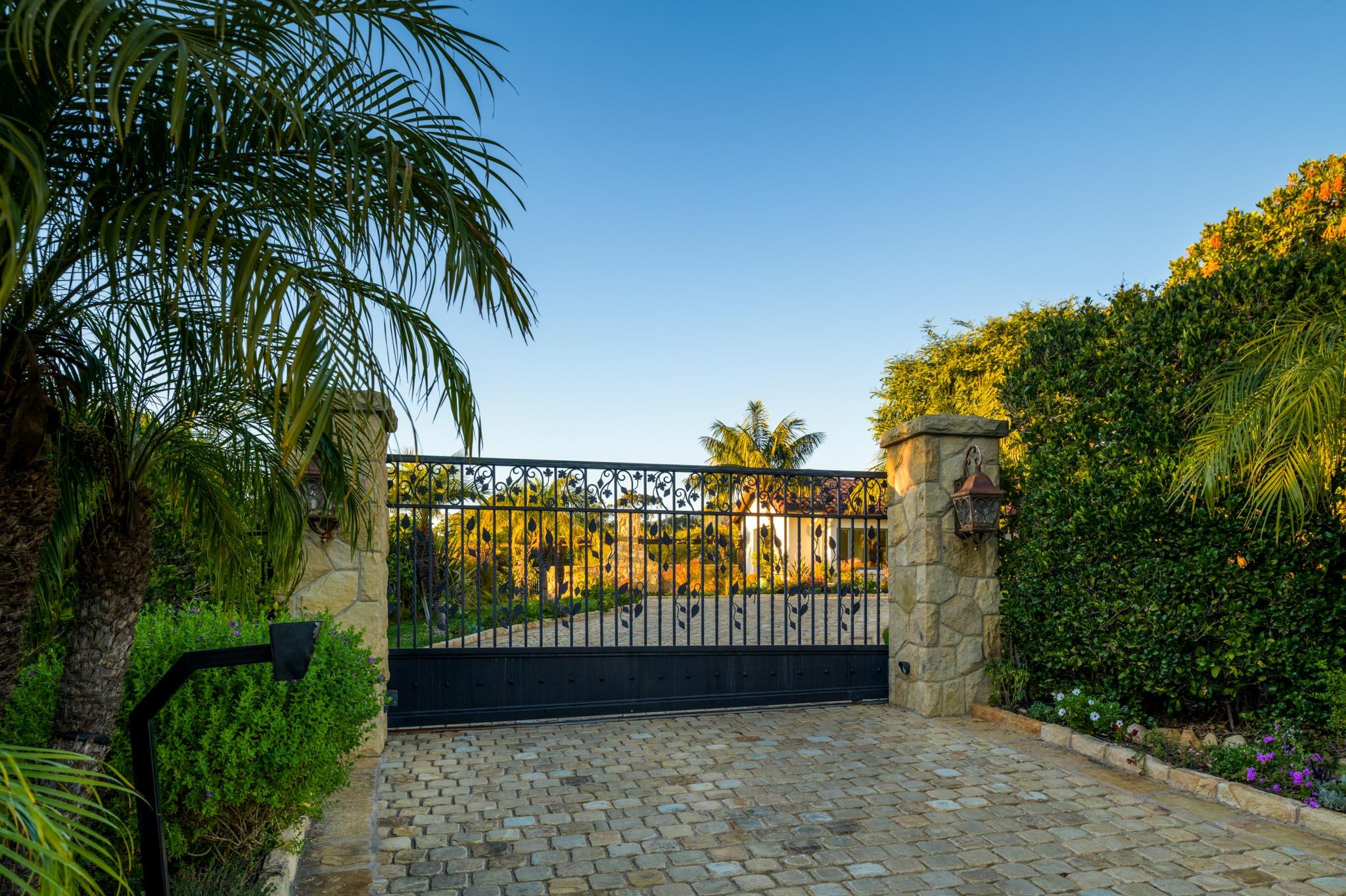 1051 Via Chaparral