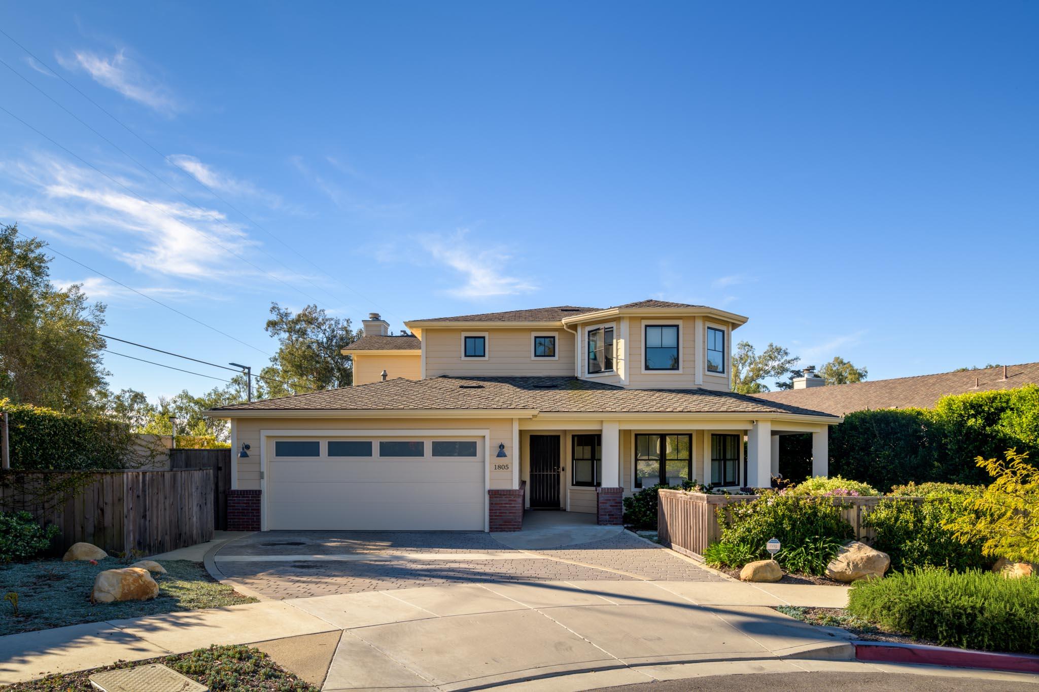 1805 Lighthouse Way