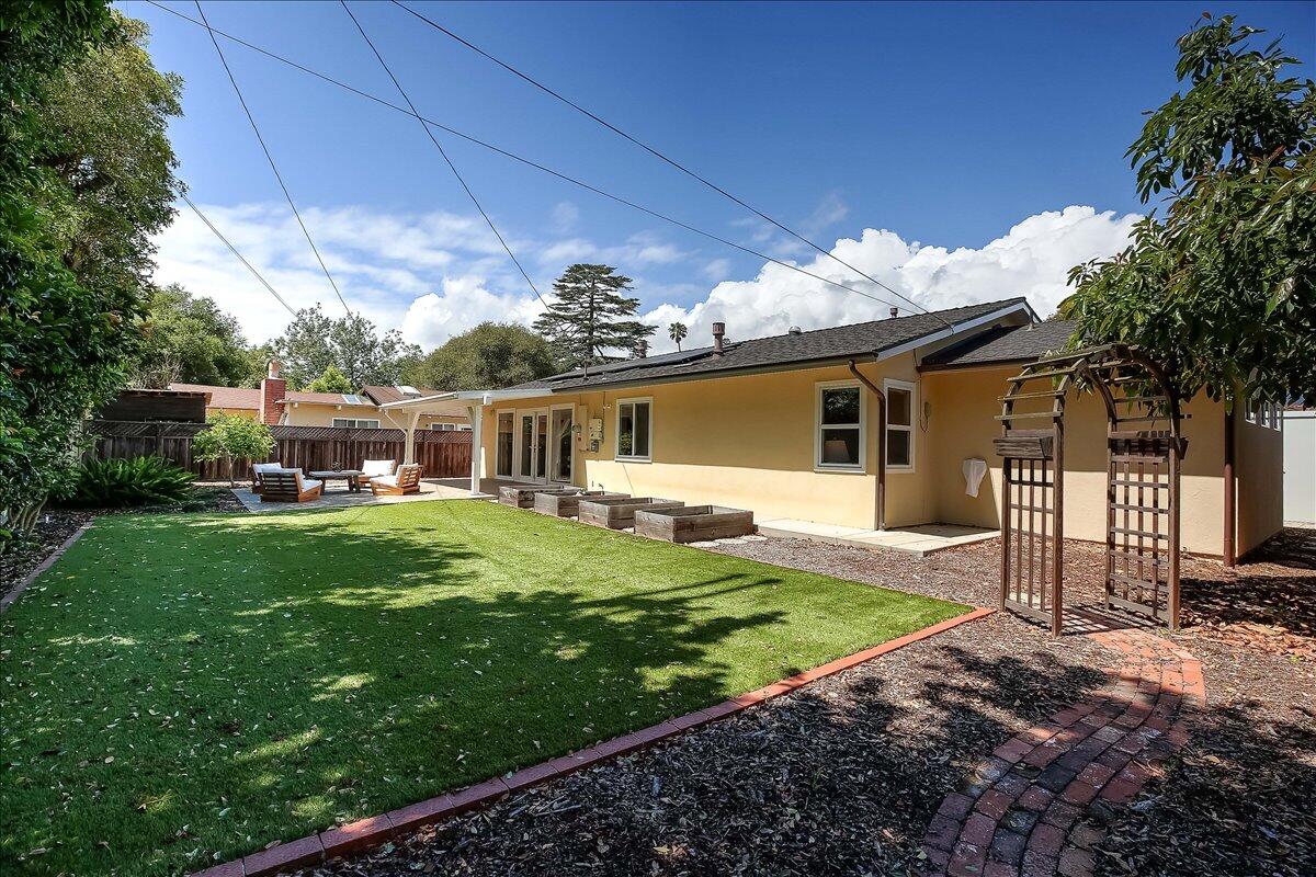 5223 Kirk Drive