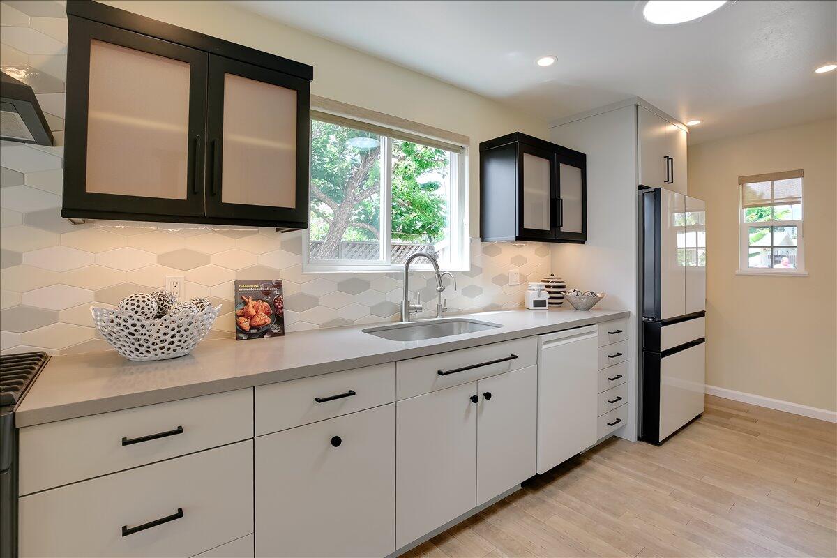 5223 Kirk Drive