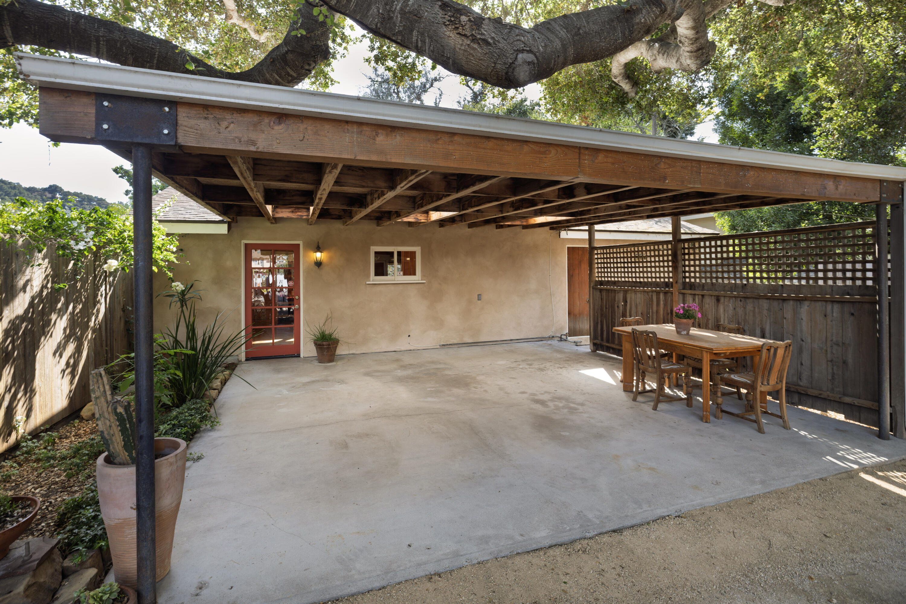 1129 San Pascual Street