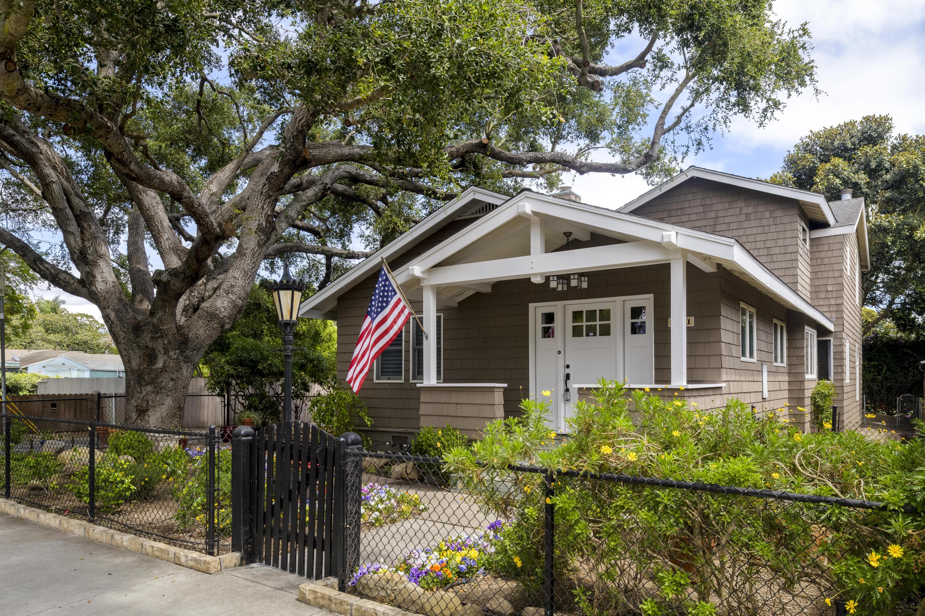 721 W Anapamu Street