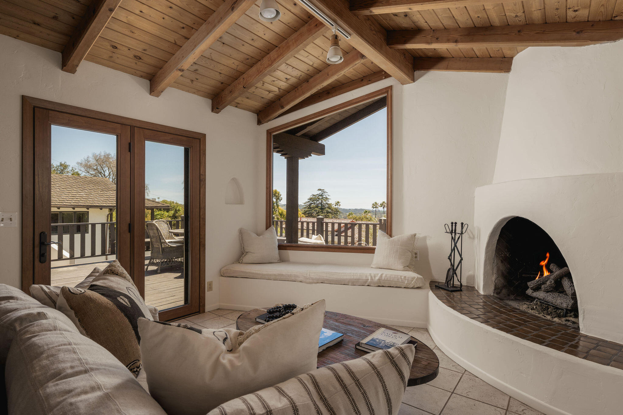 4476 Meadowlark Lane