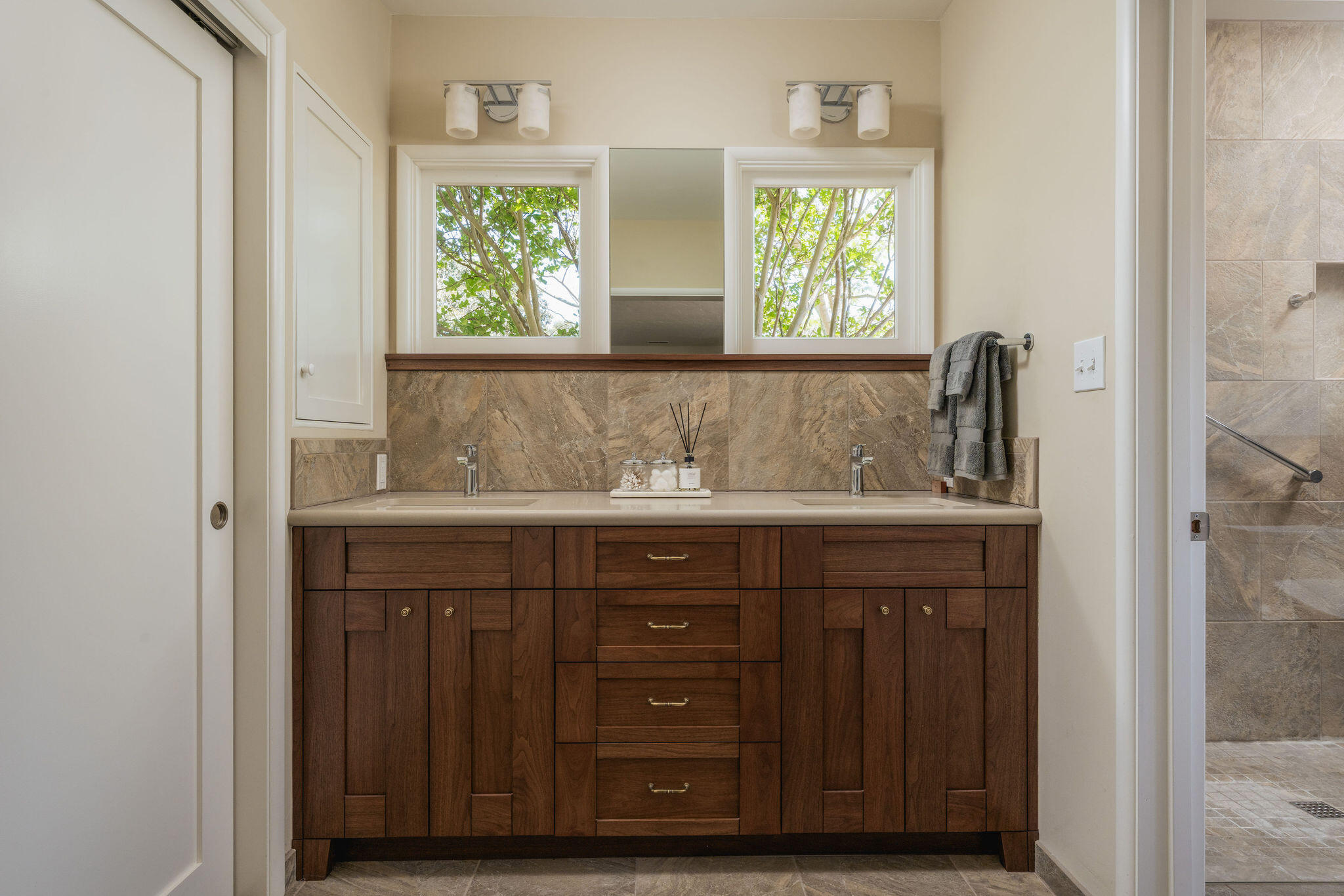 4476 Meadowlark Lane