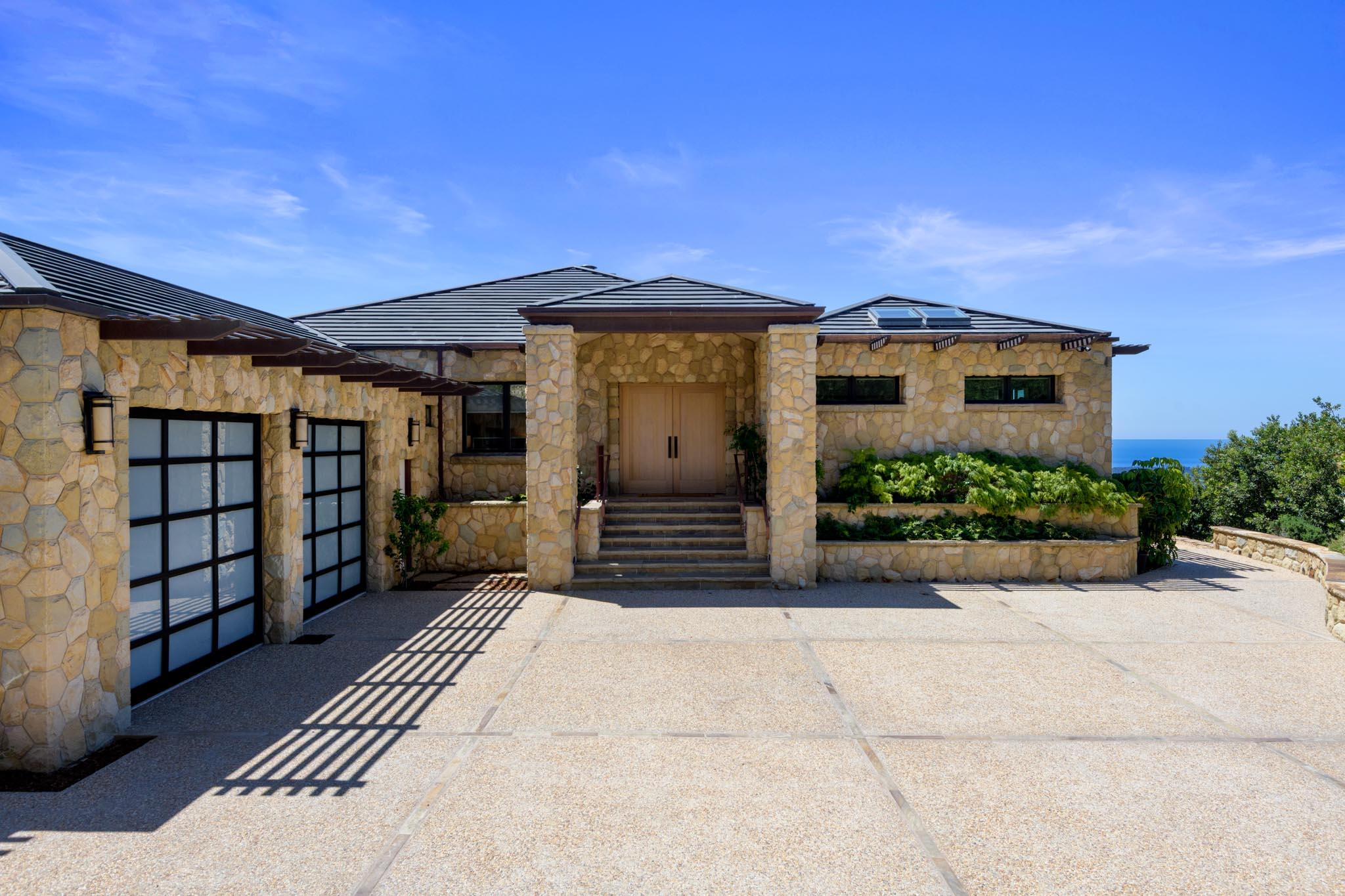 2840 Holly Road