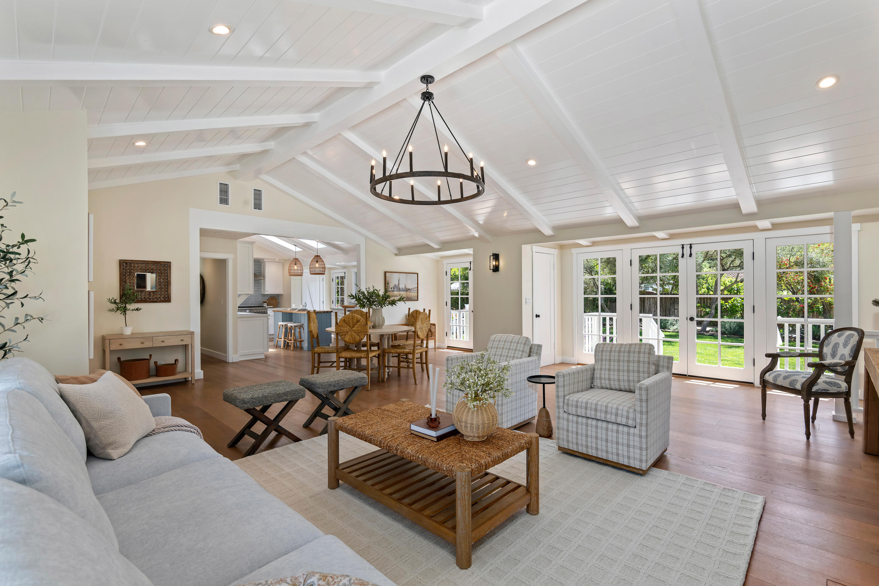 360 Arboleda Road
