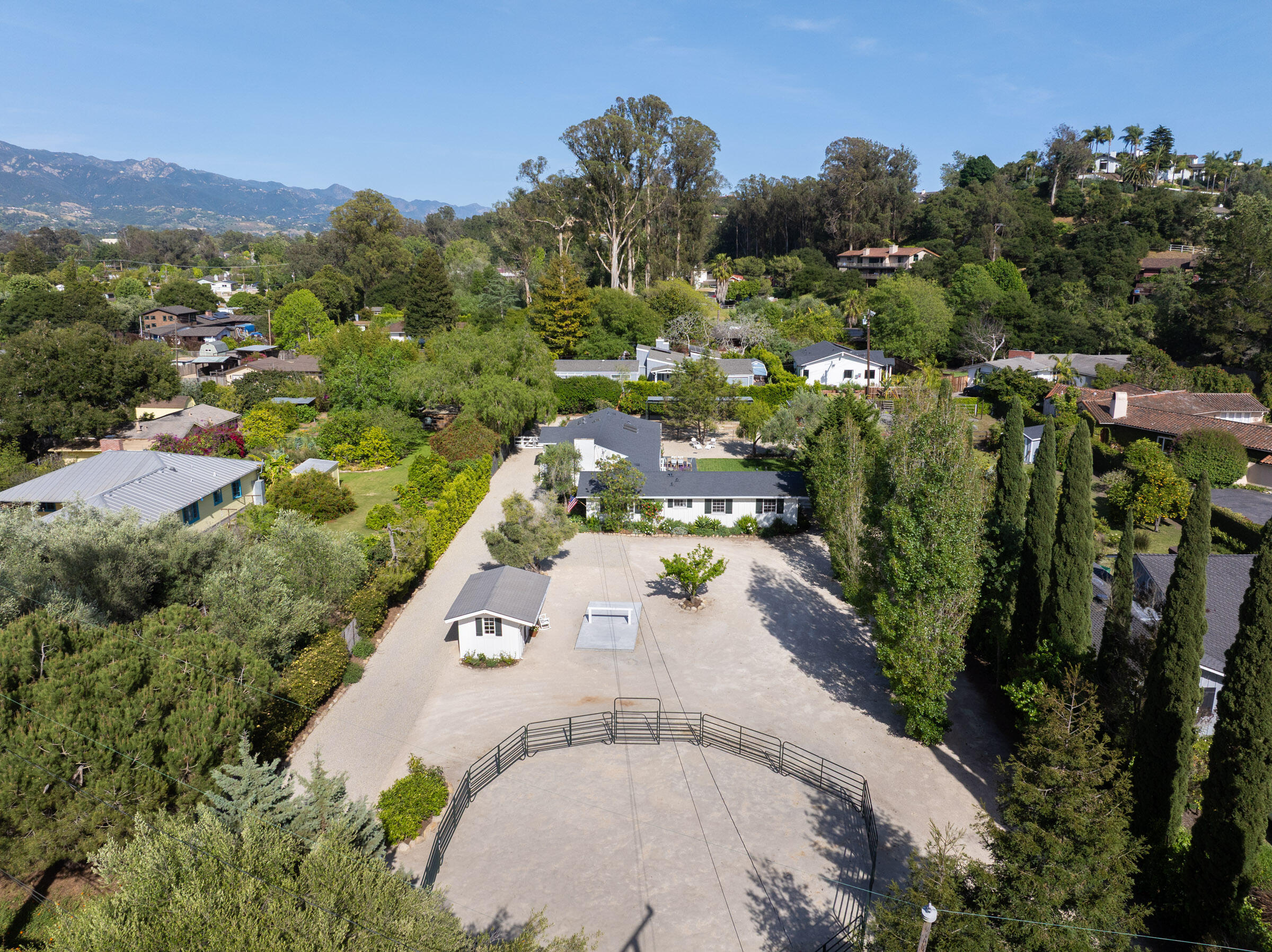 360 Arboleda Road