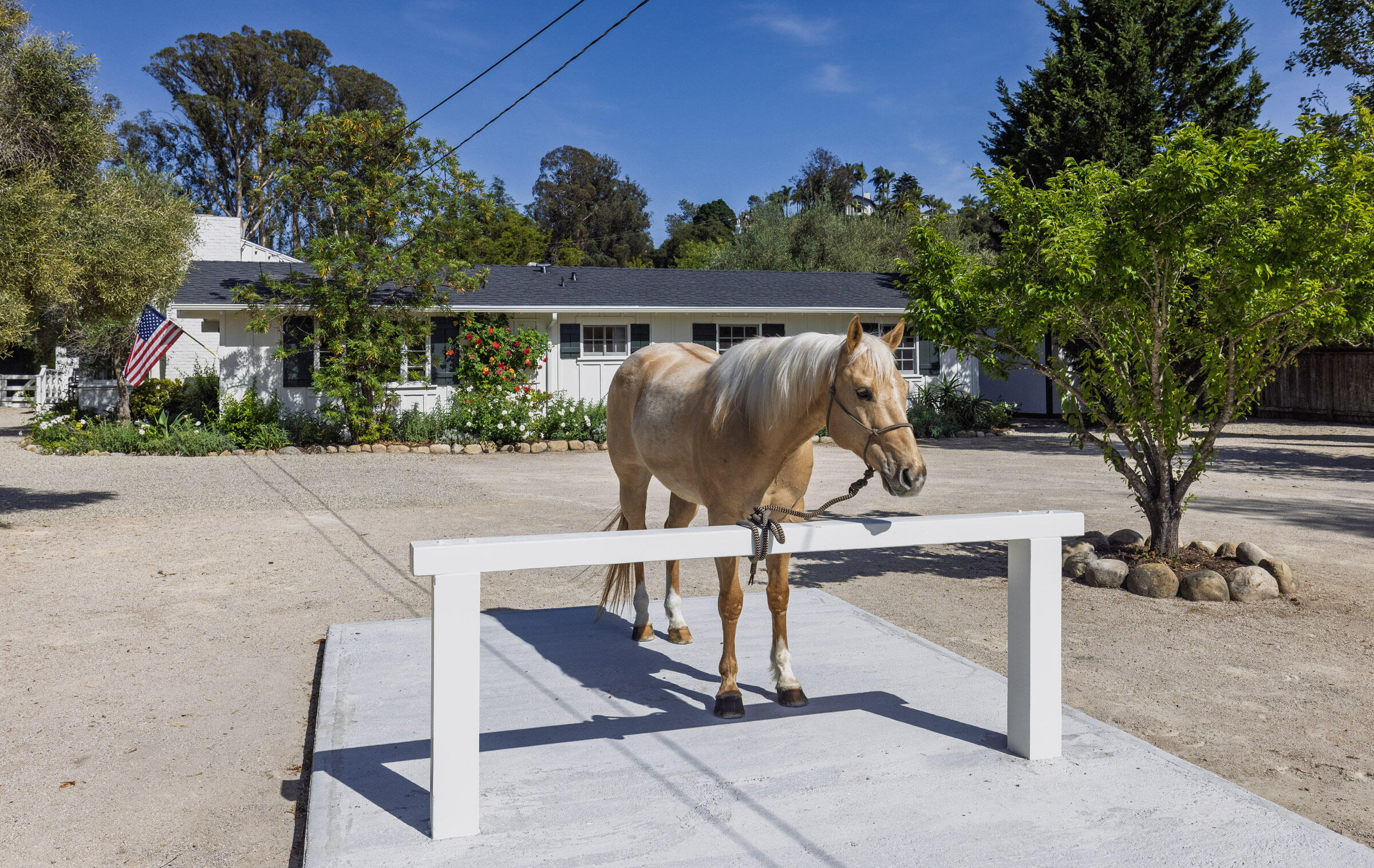 360 Arboleda Road
