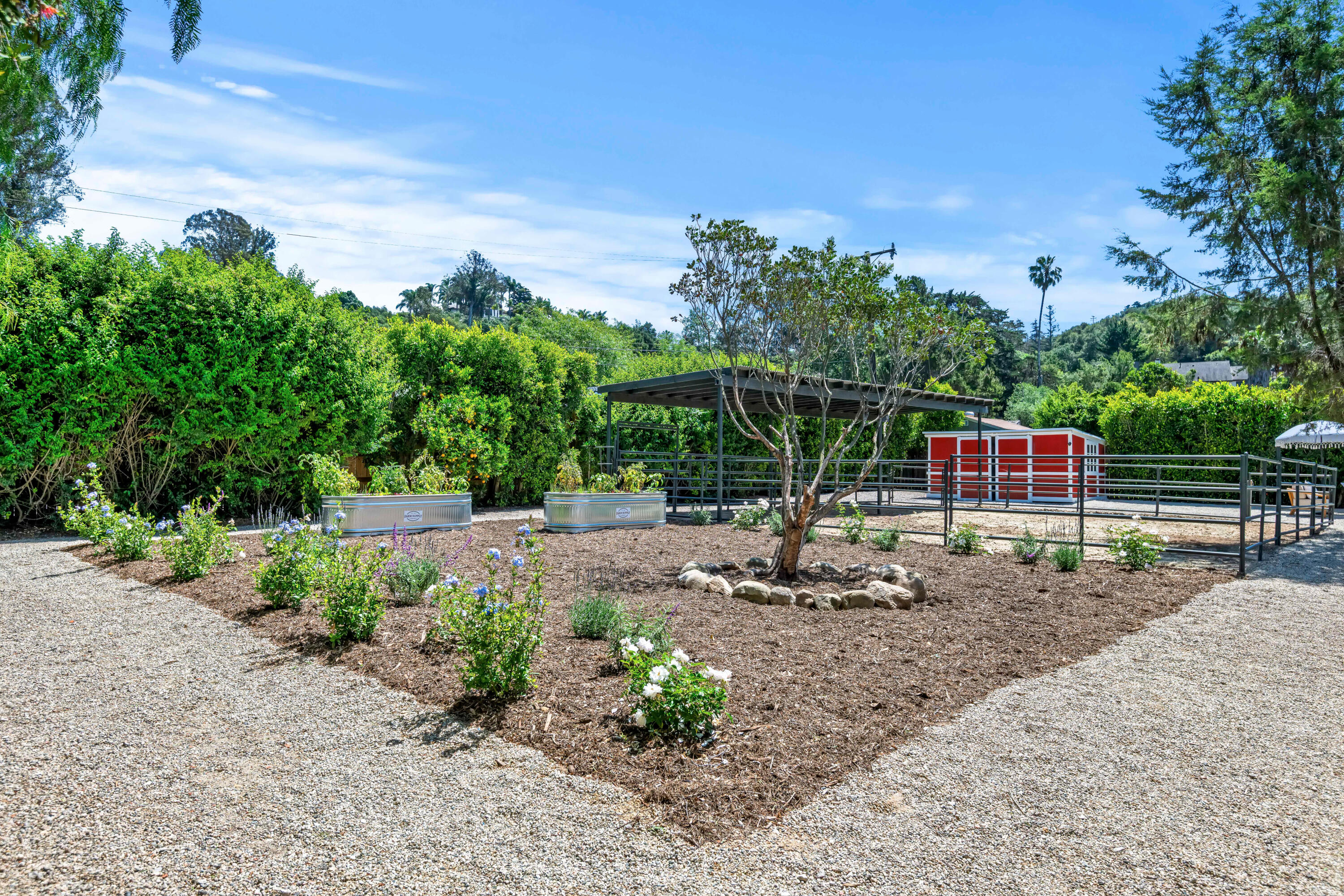 360 Arboleda Road