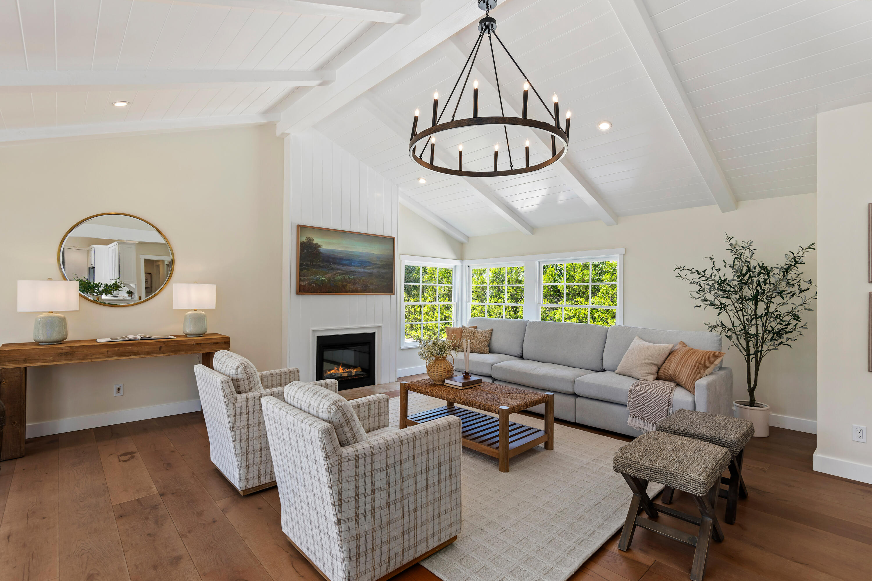 360 Arboleda Road