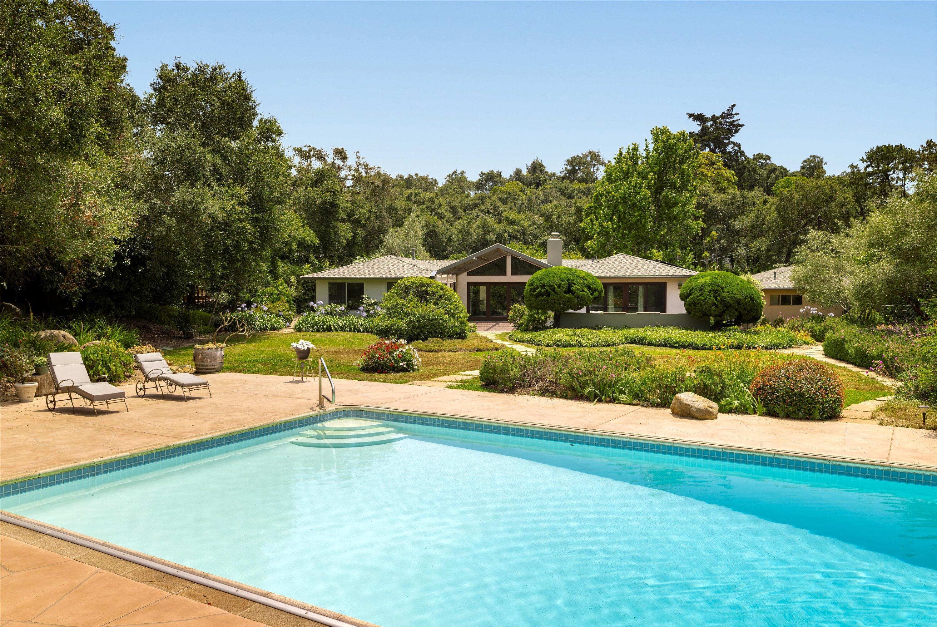 1011 Mission Ridge Road