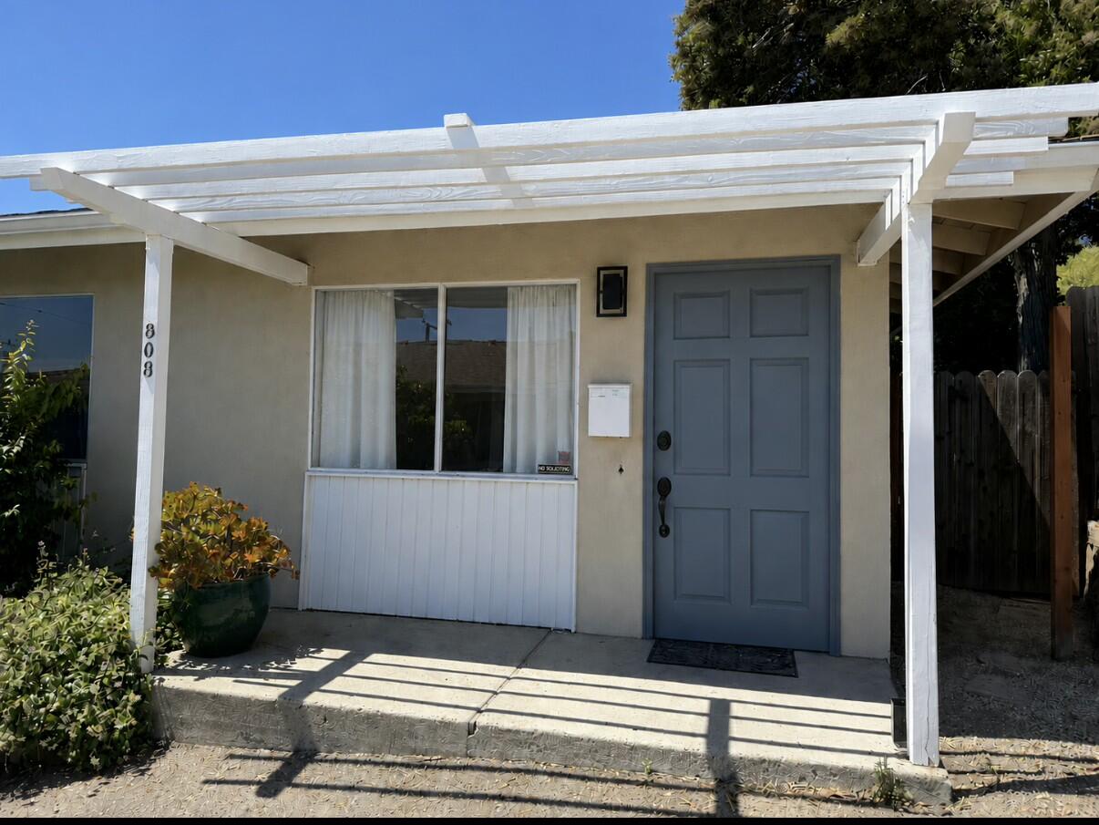 808 N Voluntario Street