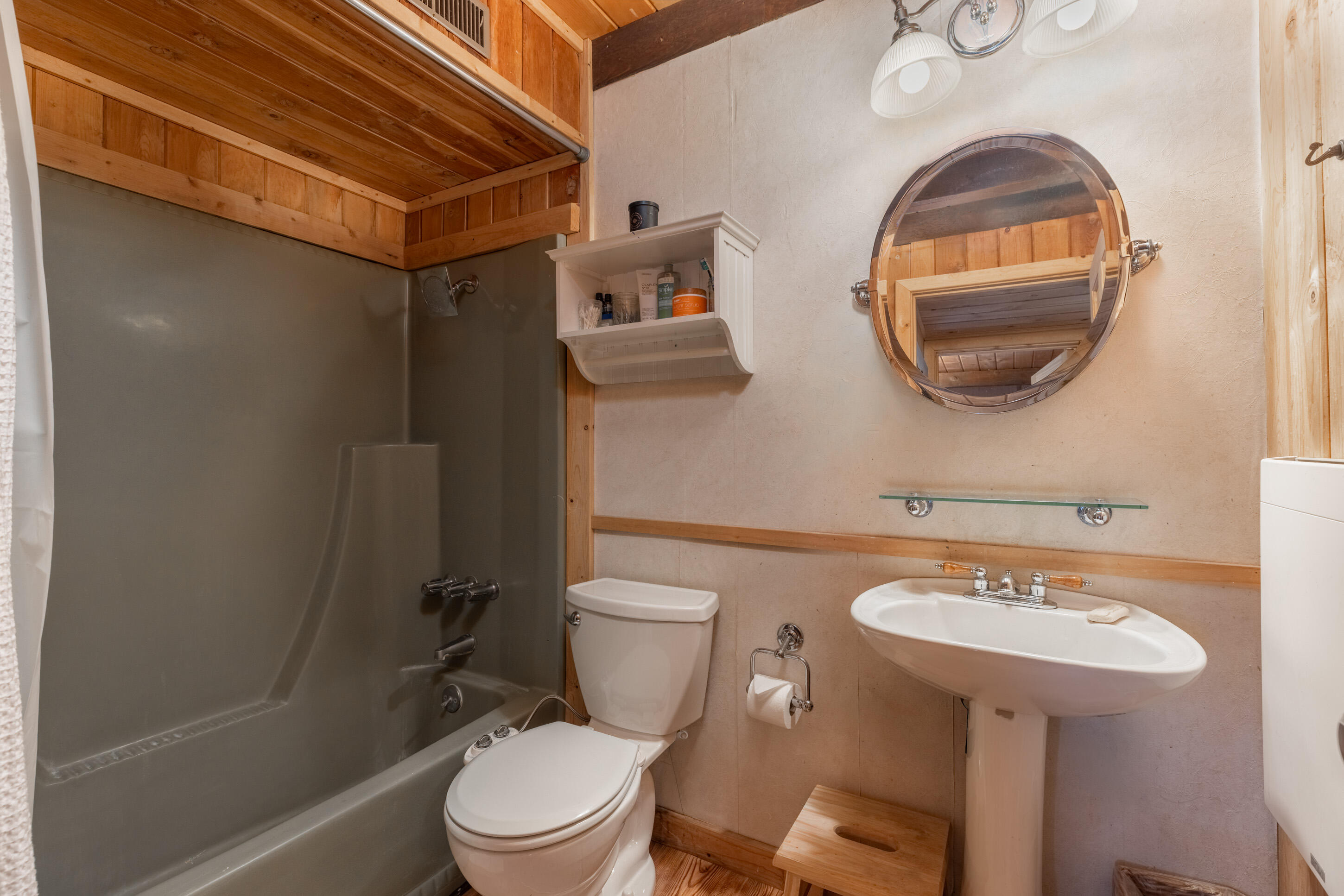 200 Azimuth Drive 26