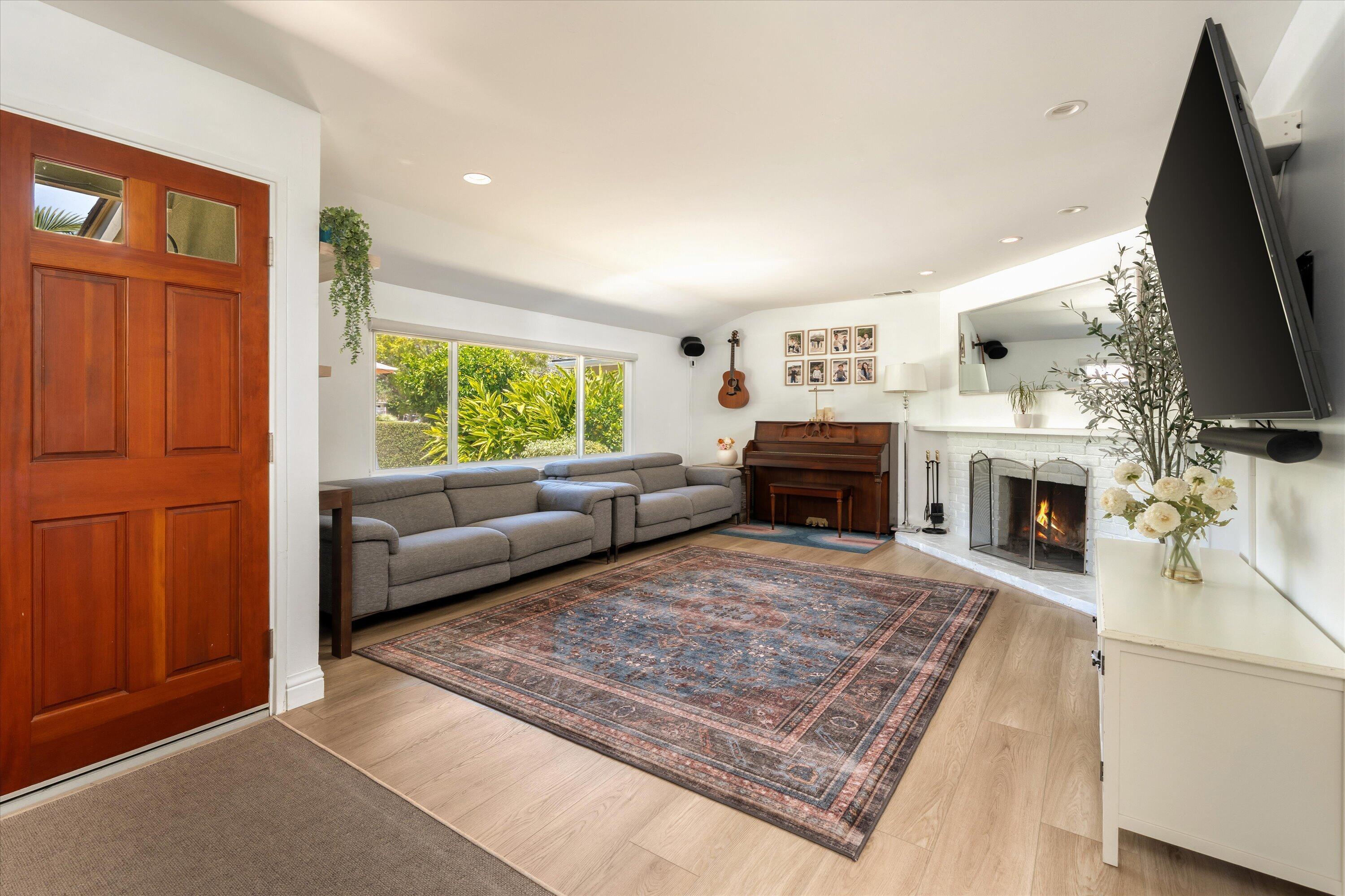 5341 Paseo Cameo