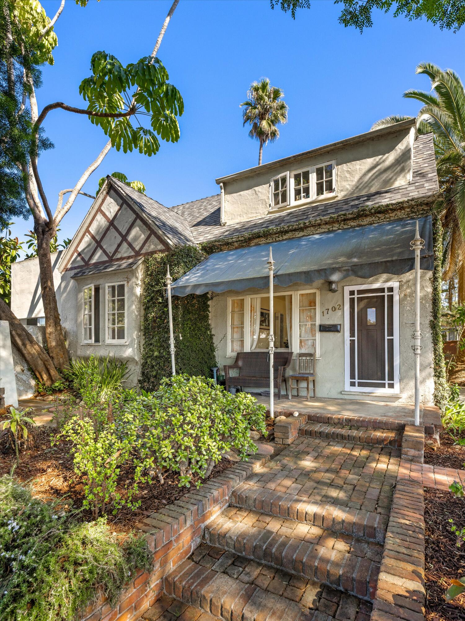 610 W Valerio St & 1702 Sunset Ave