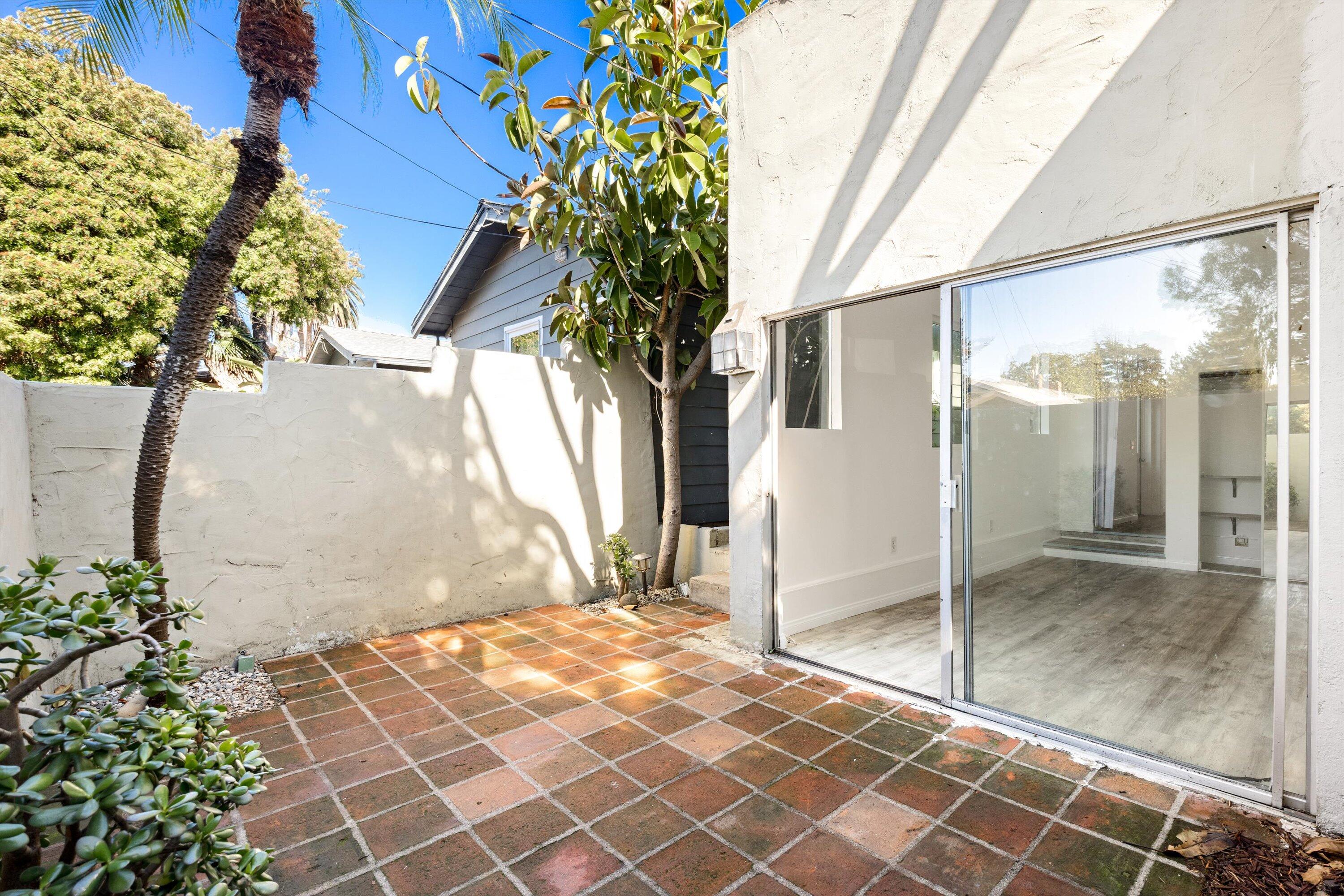 610 W Valerio St & 1702 Sunset Ave