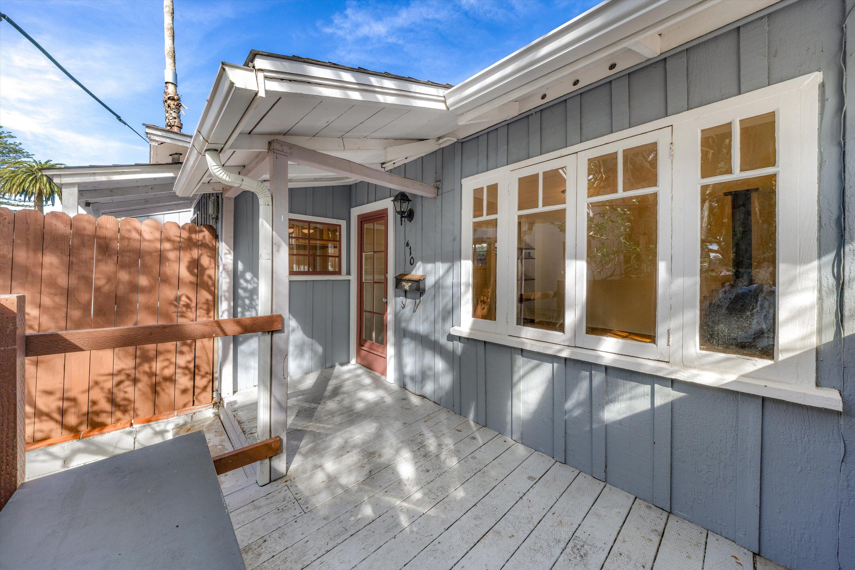 610 W Valerio St & 1702 Sunset Ave