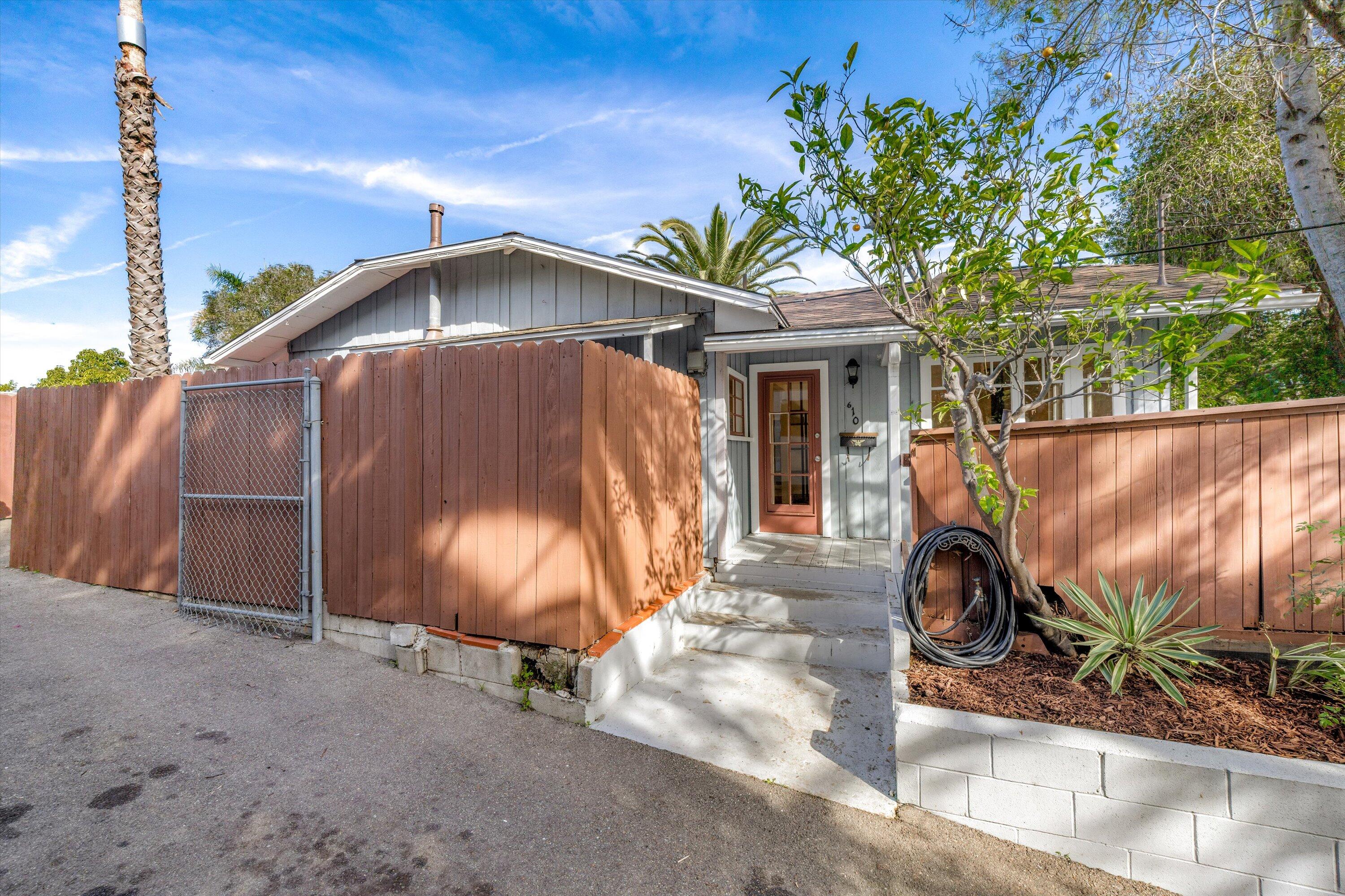 610 W Valerio St & 1702 Sunset Ave