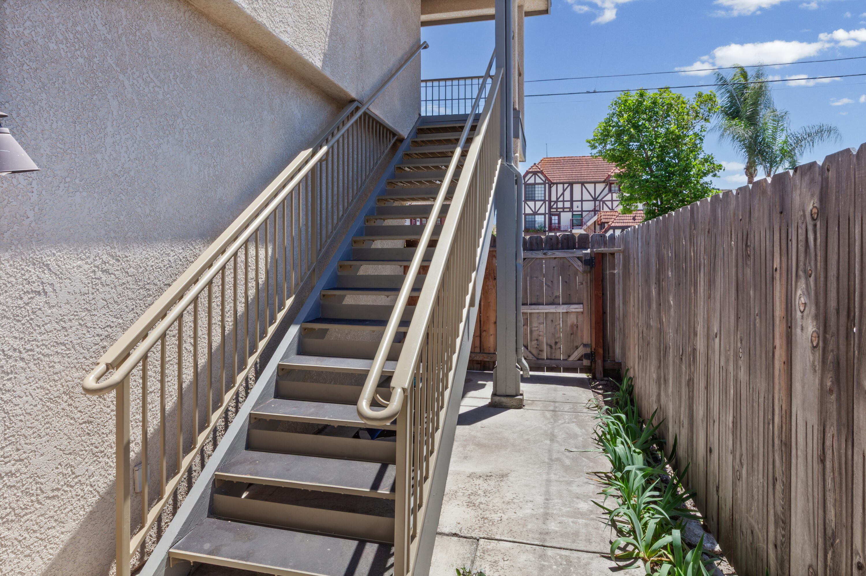 1634 Elm Avenue