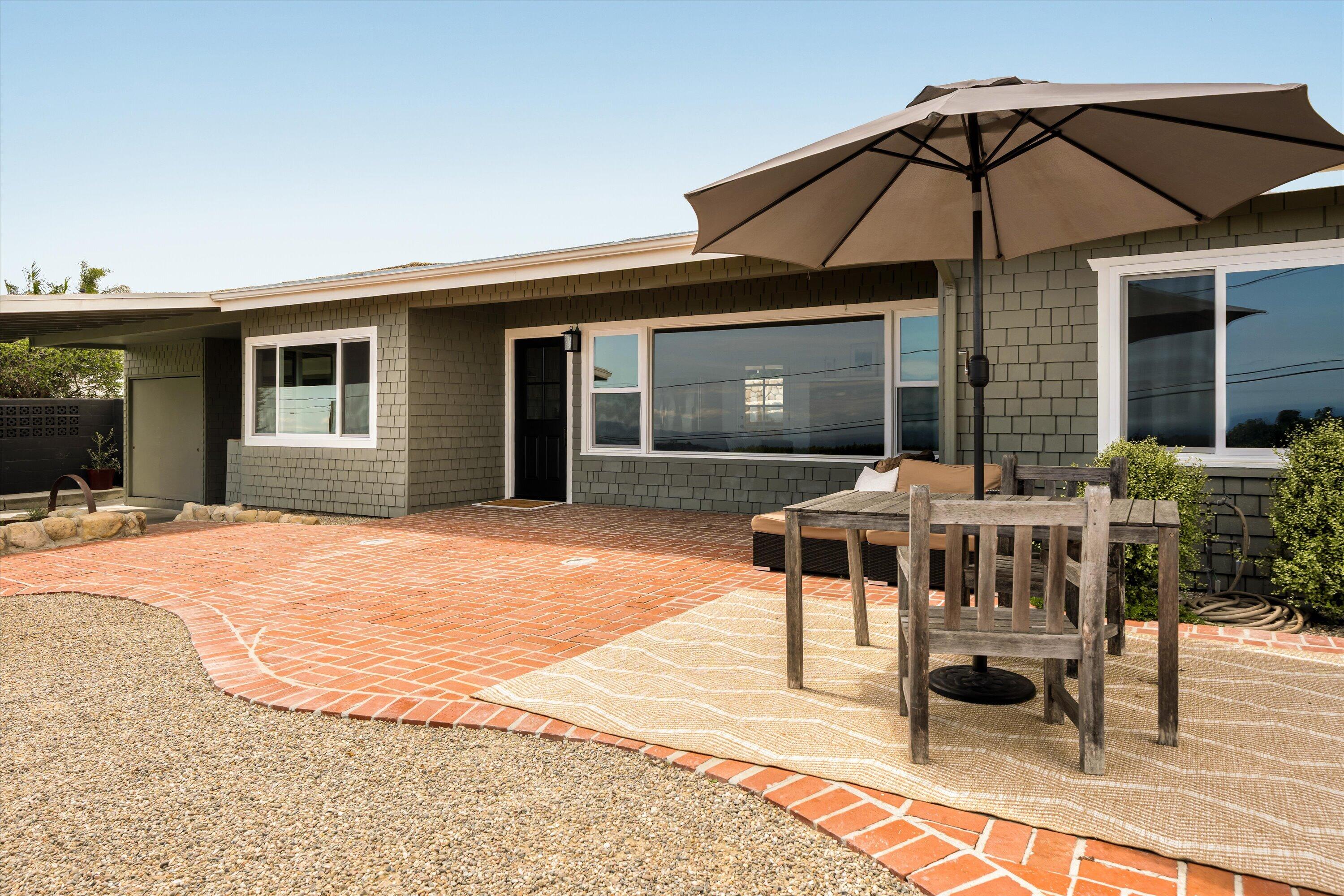 2669 Montrose Place
