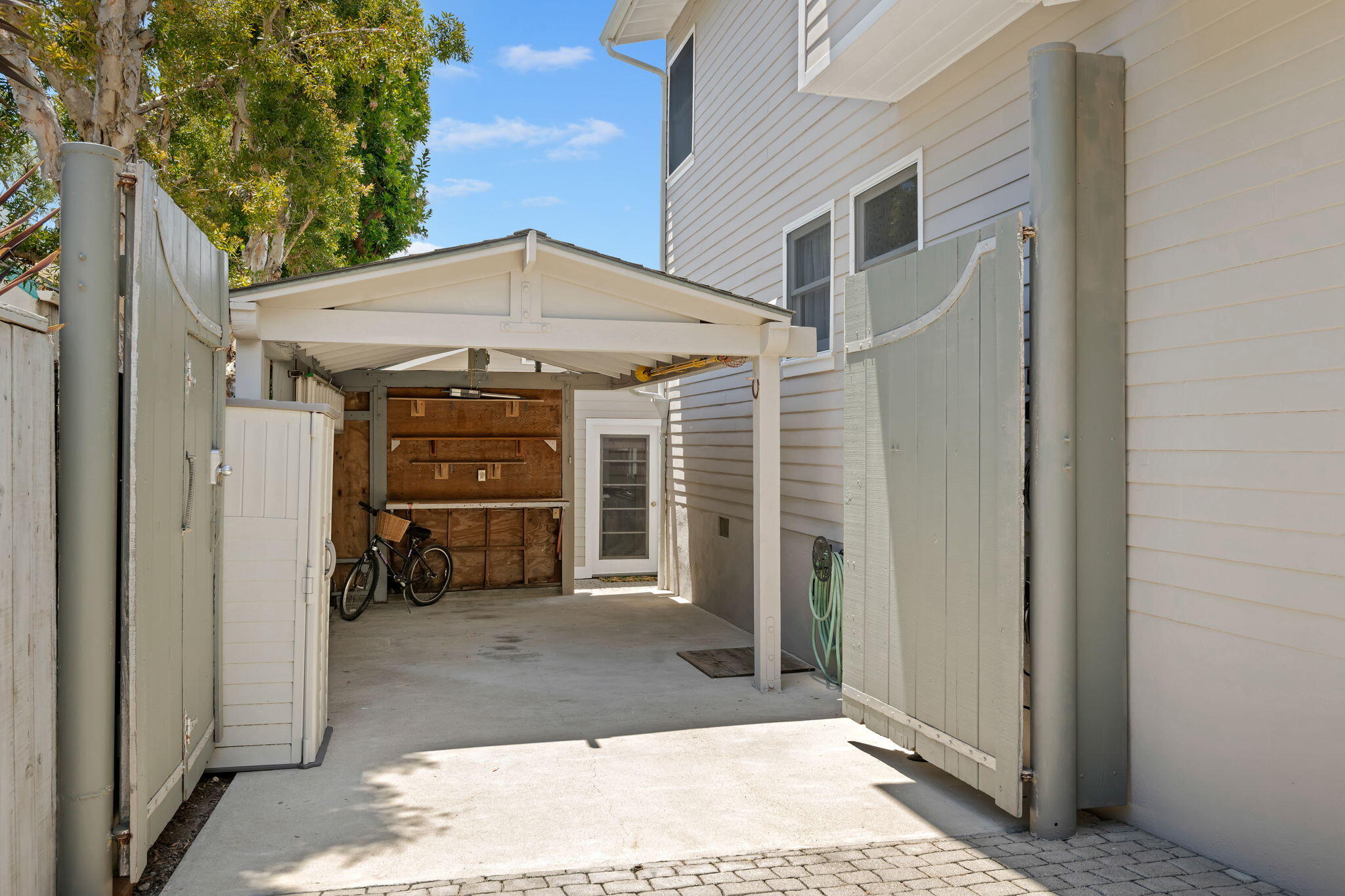 2129 Red Rose Way