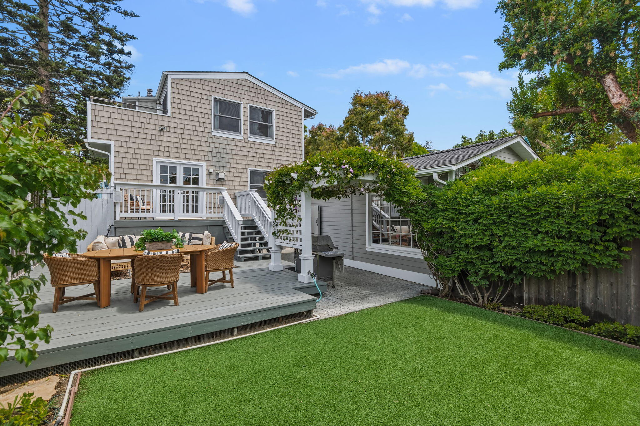 2129 Red Rose Way