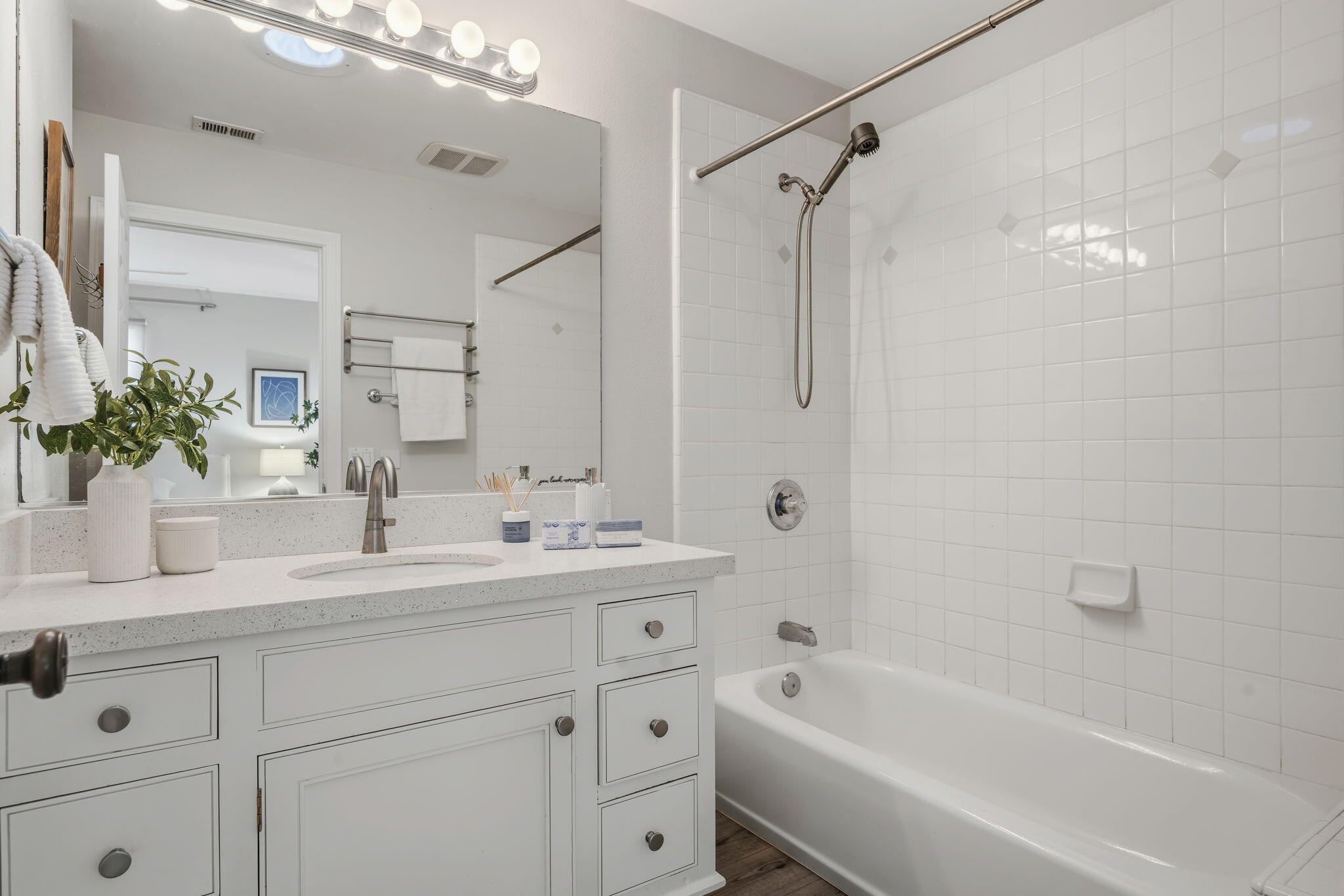 633 W Ortega Street Apt D