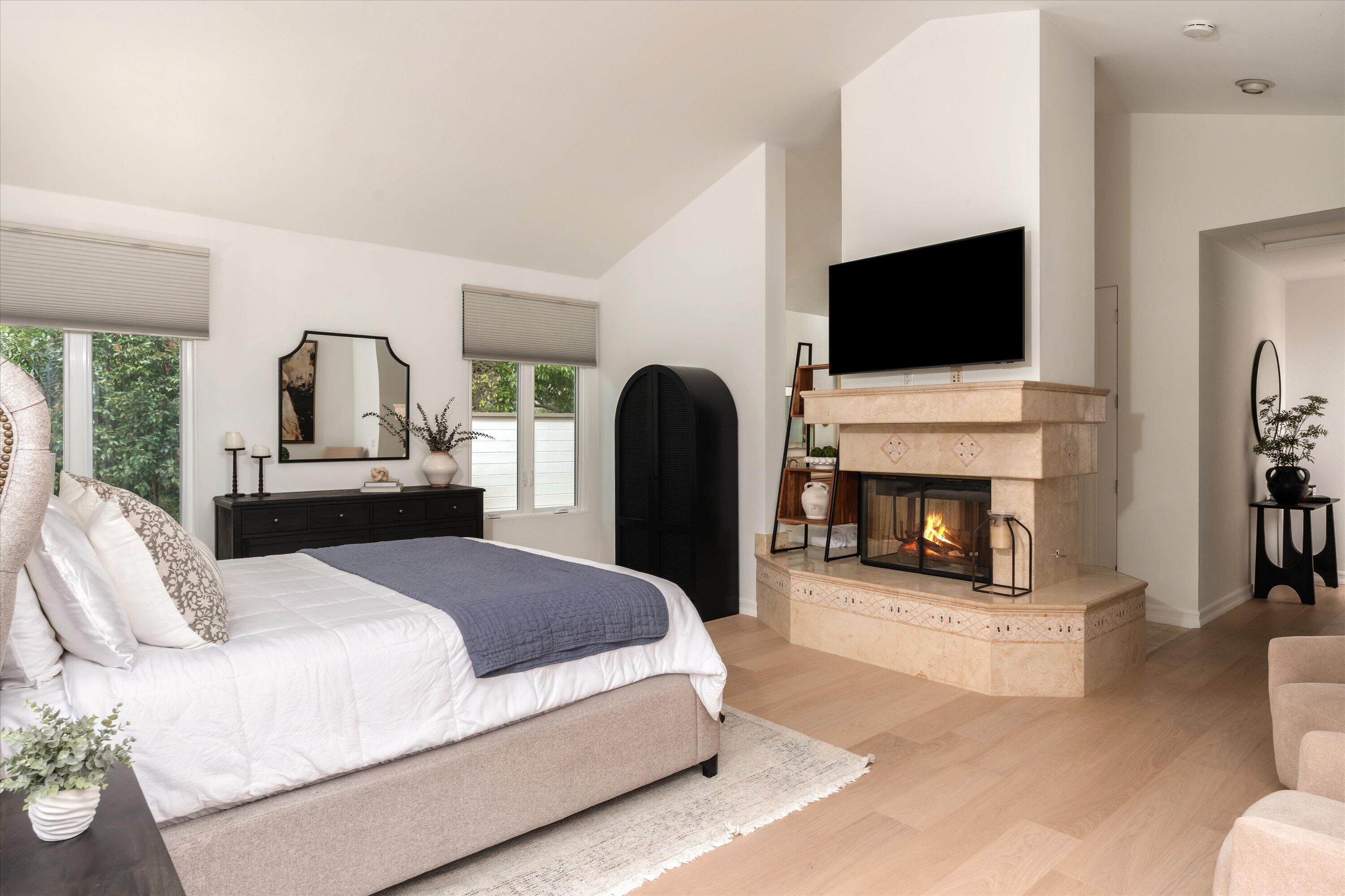 1024 Diamond Crest Court