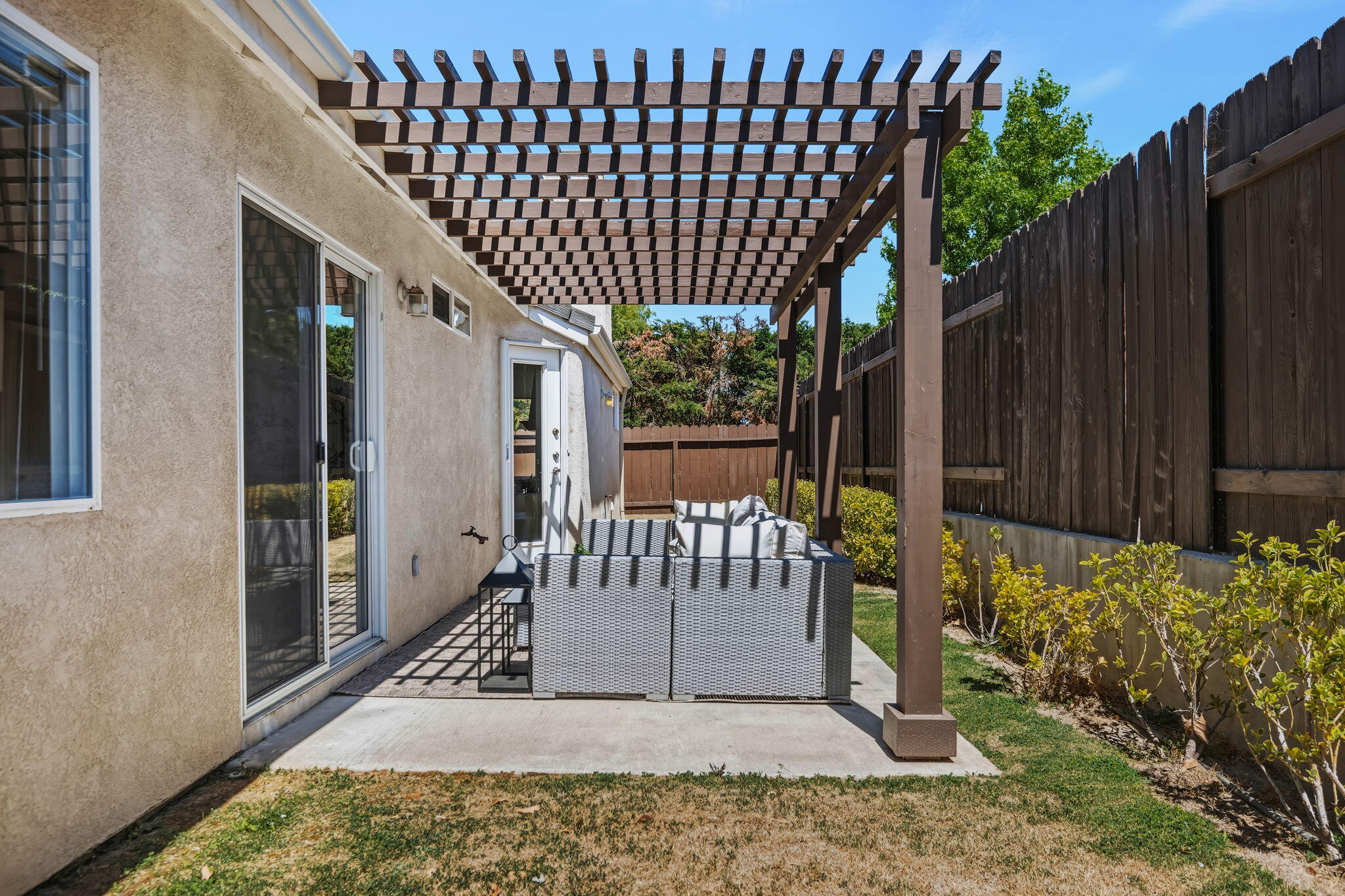 595 Meadow View Drive