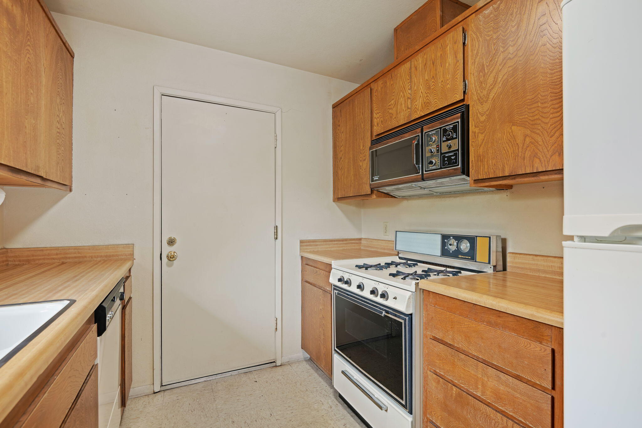 325 Palisades Drive