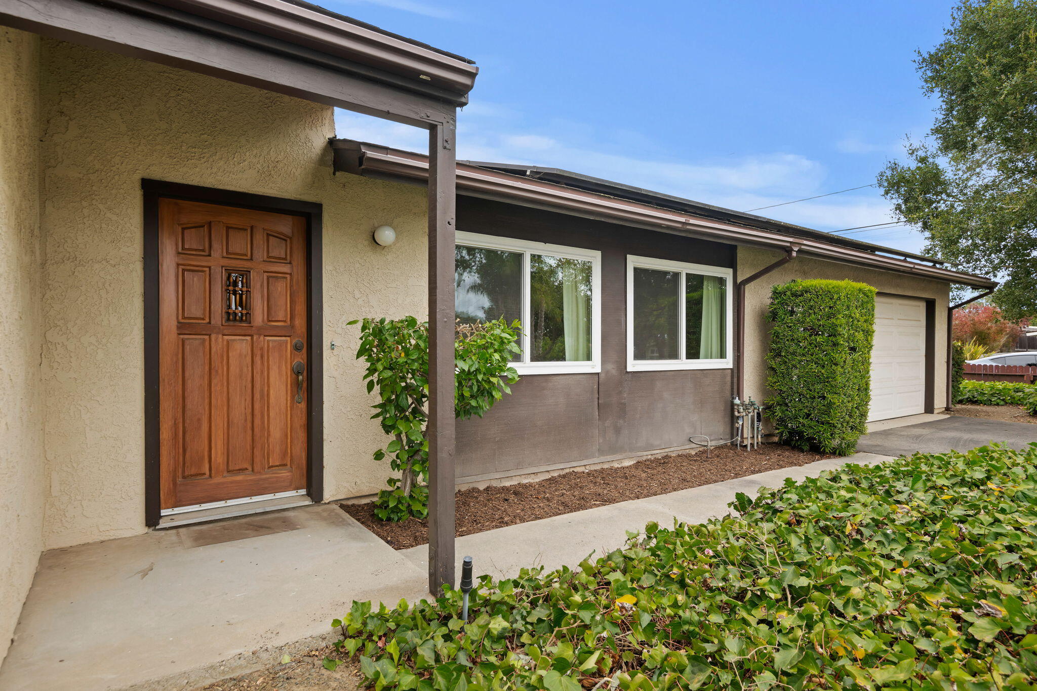 325 Palisades Drive