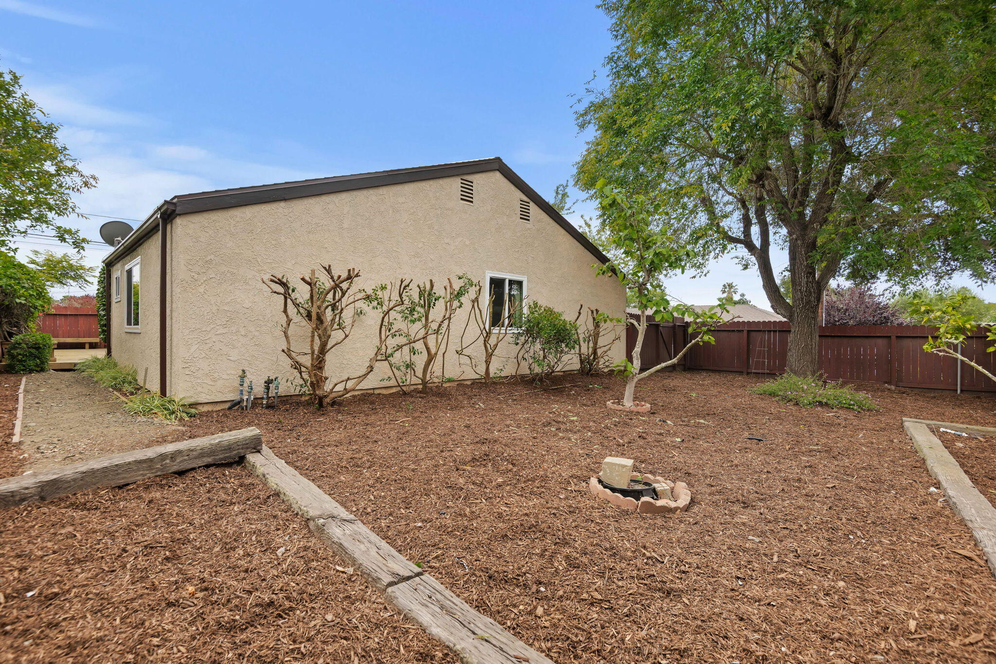 325 Palisades Drive