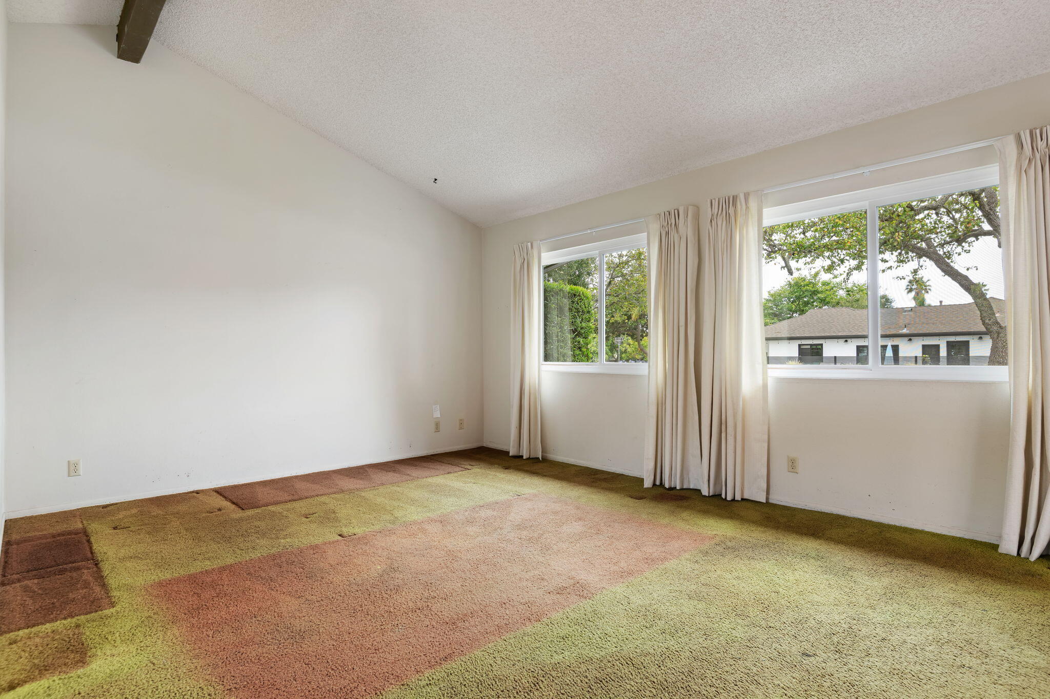 325 Palisades Drive
