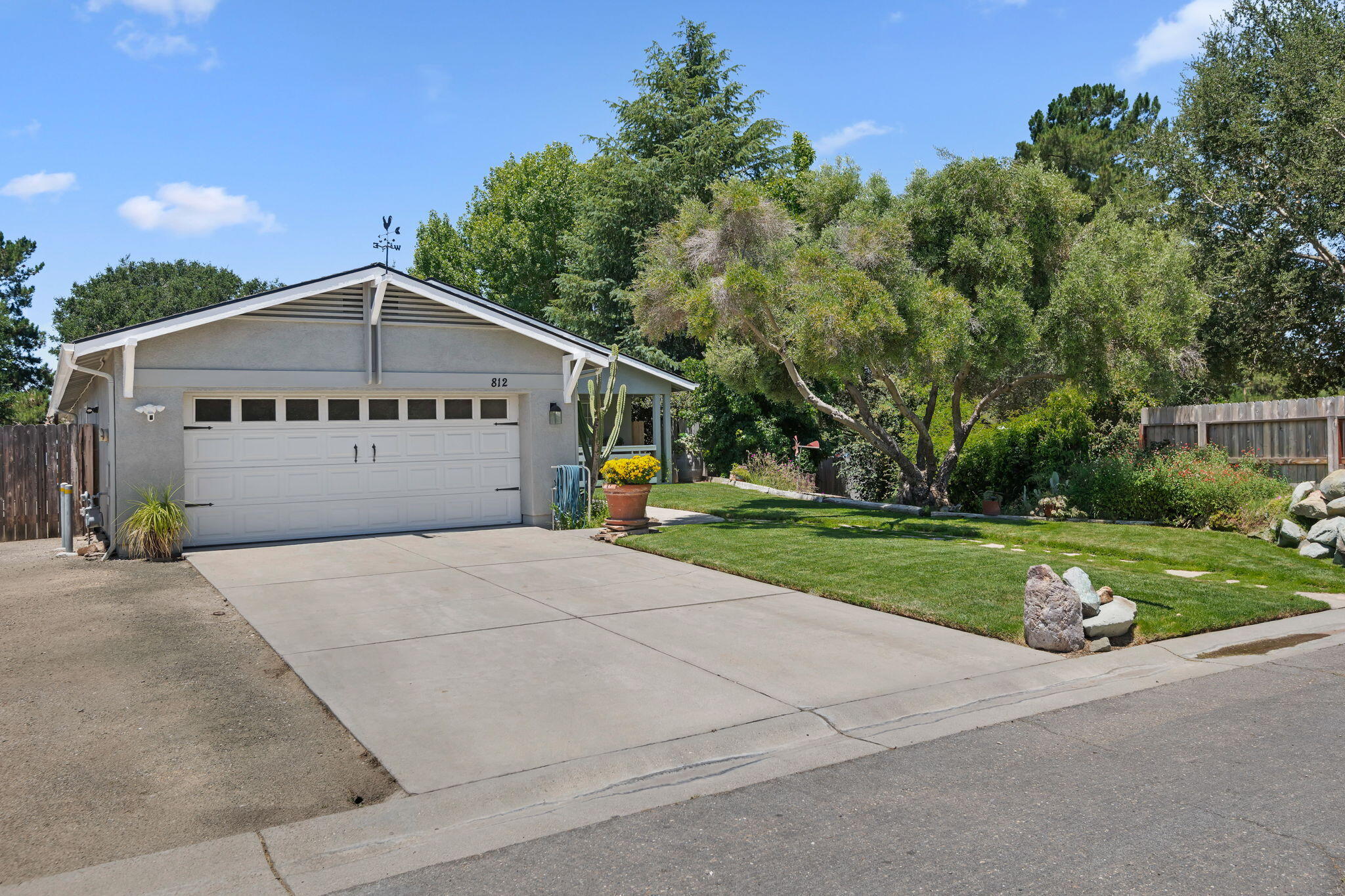 812 Vintage Way