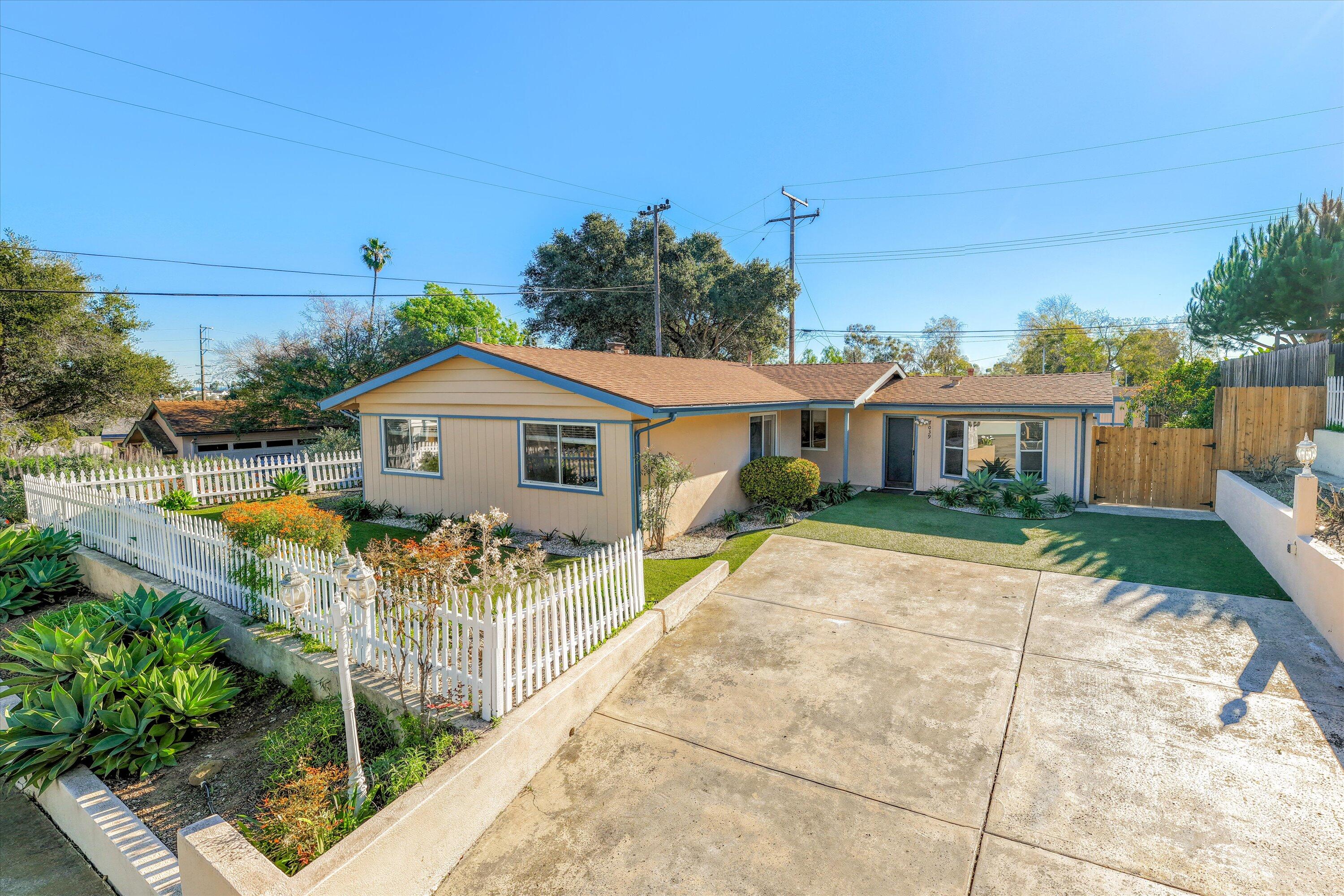 7039 Del Norte Drive