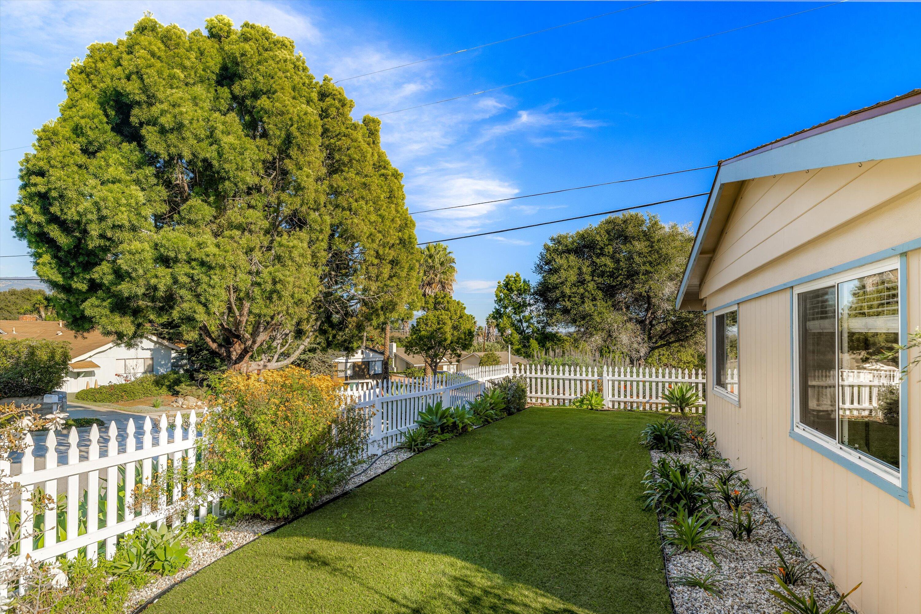 7039 Del Norte Drive