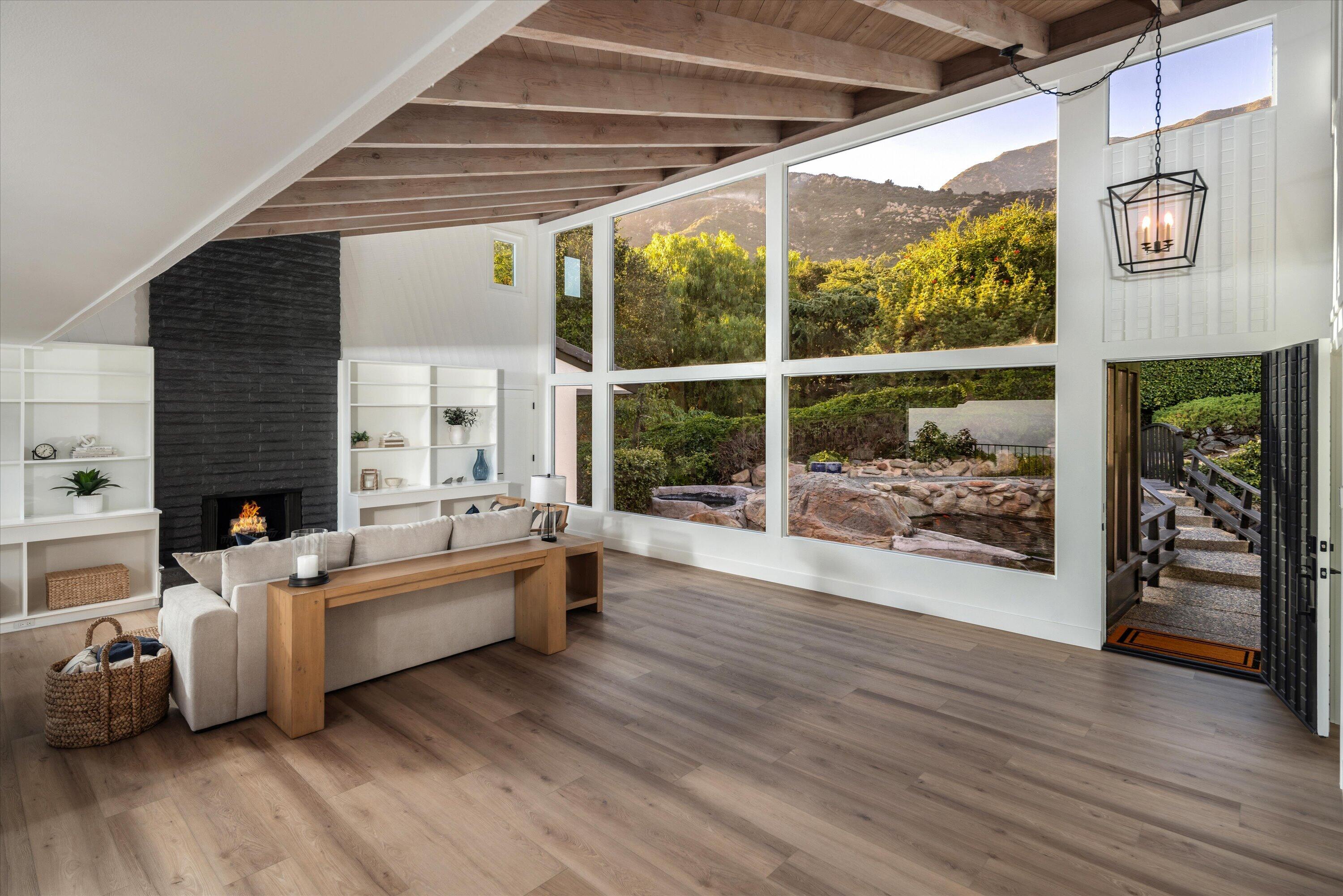 1080 Ladera Lane